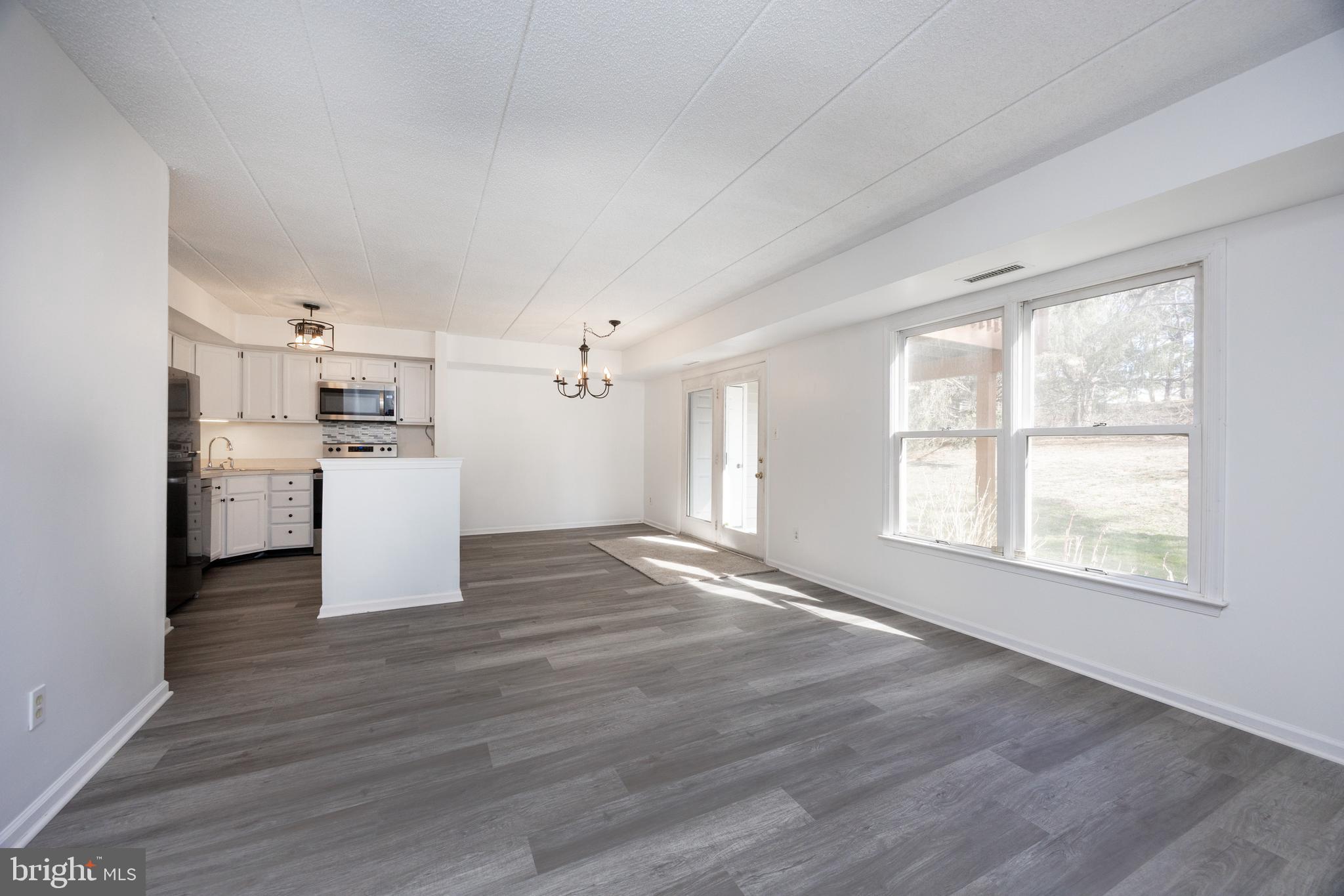 SPRINGHILL FARM - Residential