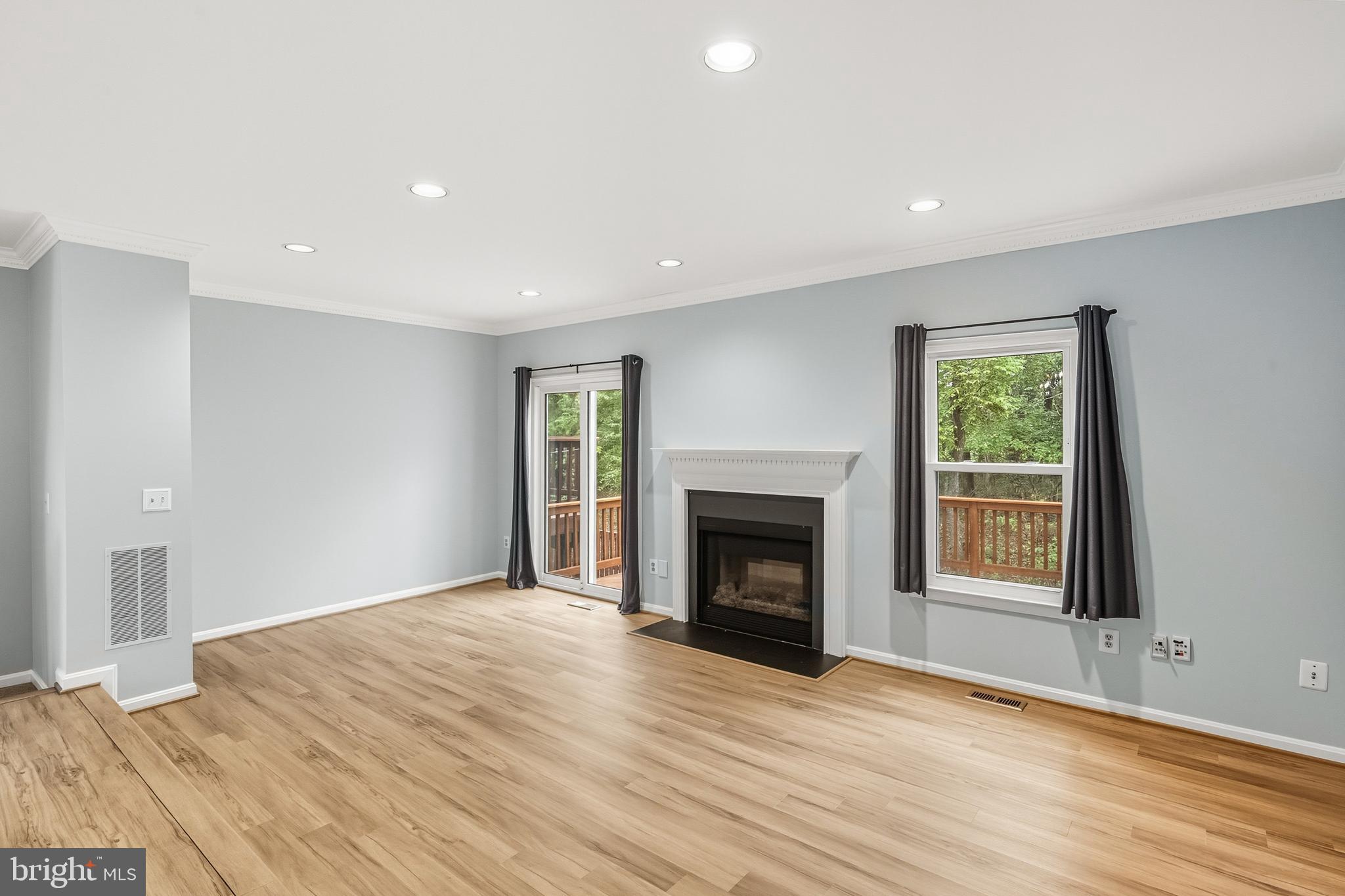 FRANKLIN GLEN - Residential