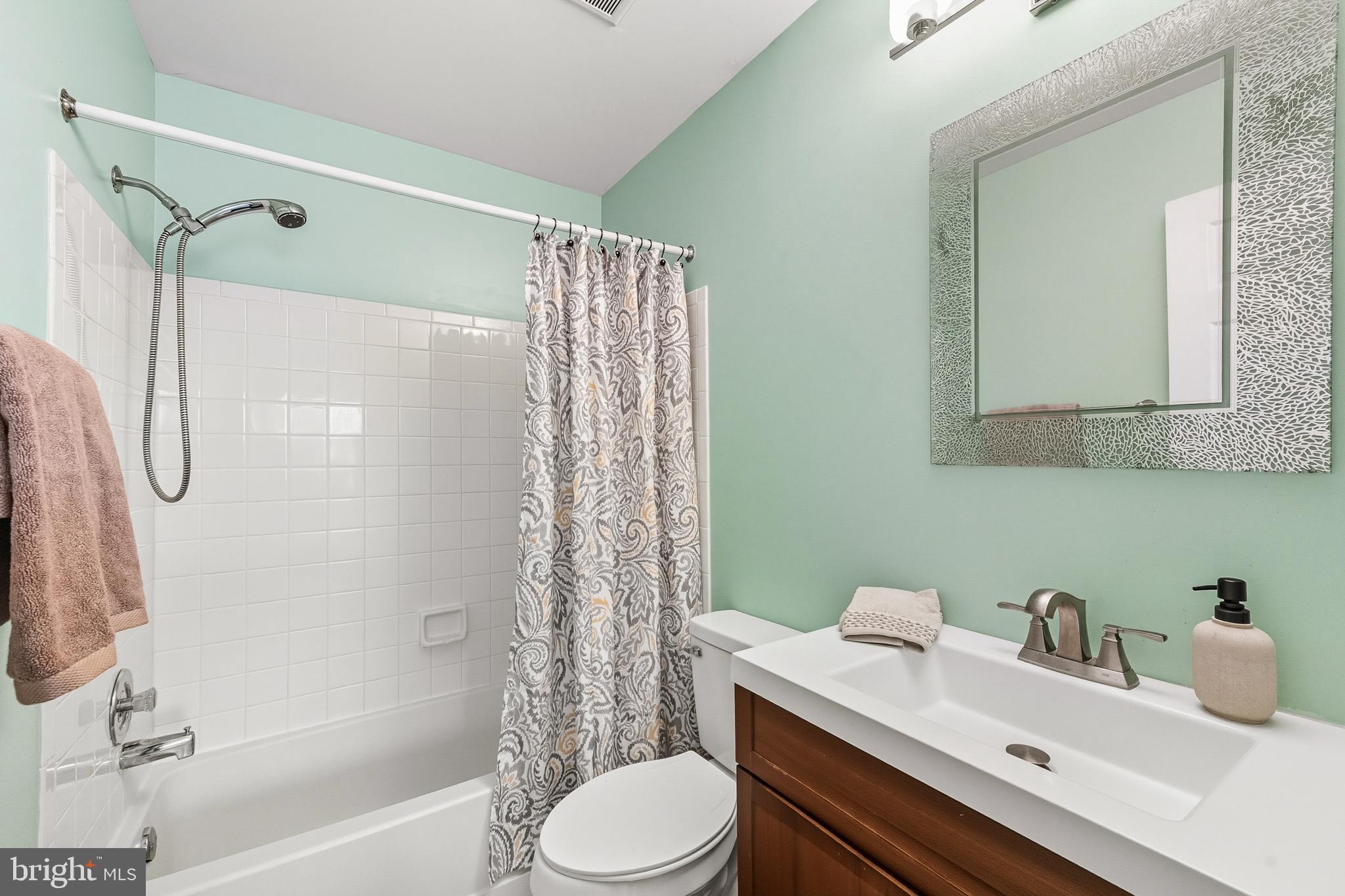 FRANKLIN GLEN - Residential