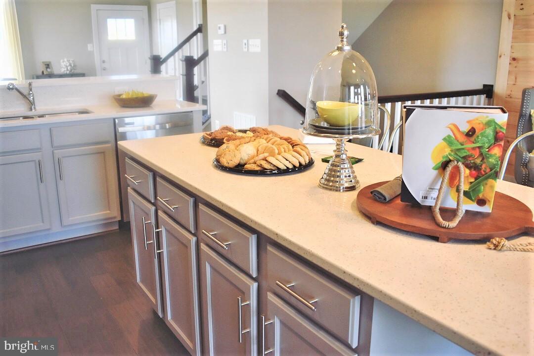 TUSCARORA CREEK - Residential