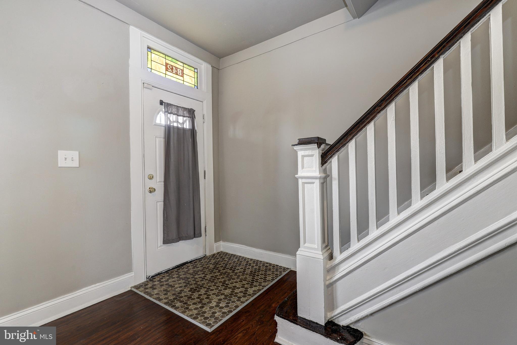 EVERGREEN LAWN - Residential