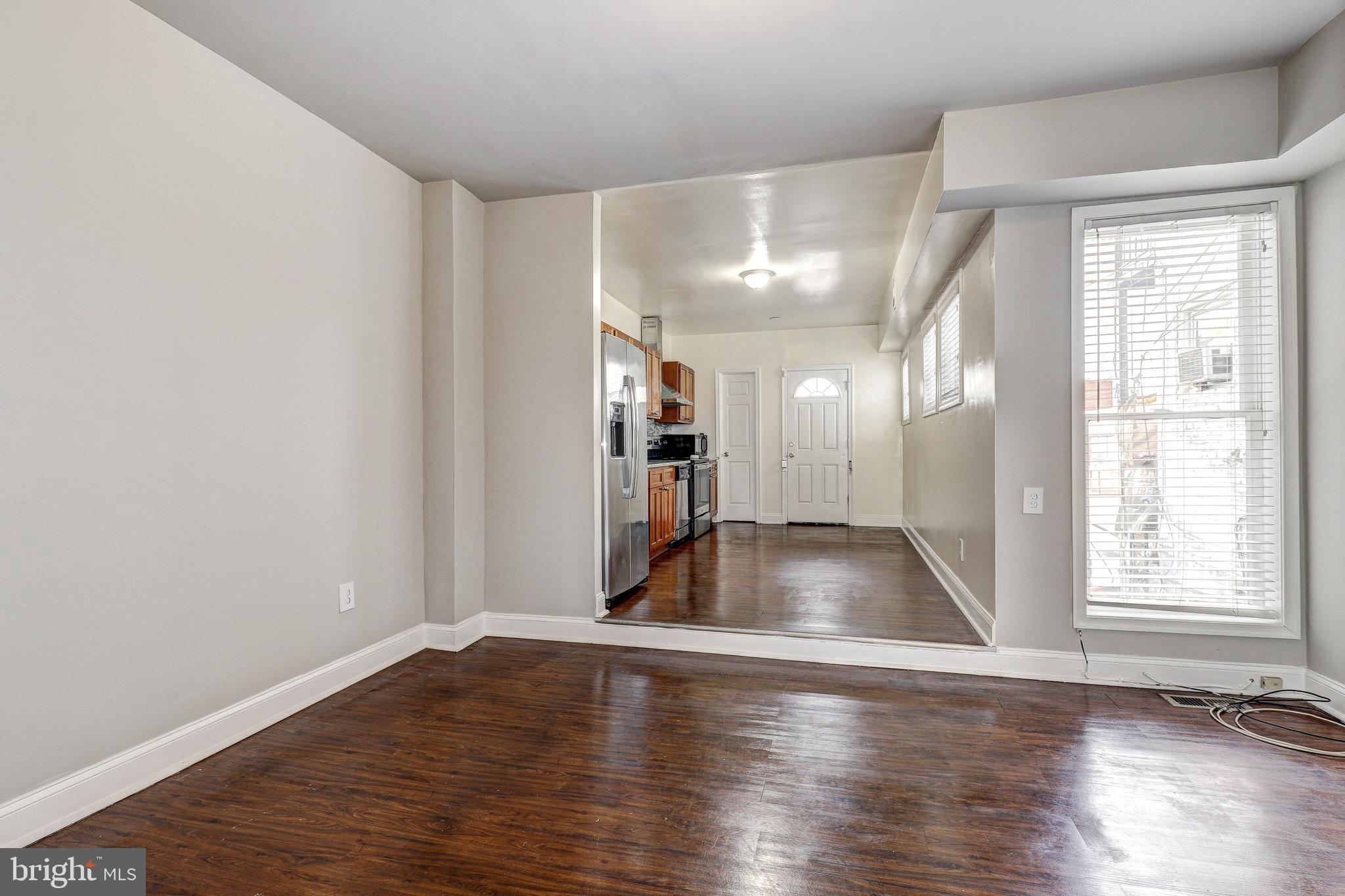 EVERGREEN LAWN - Residential