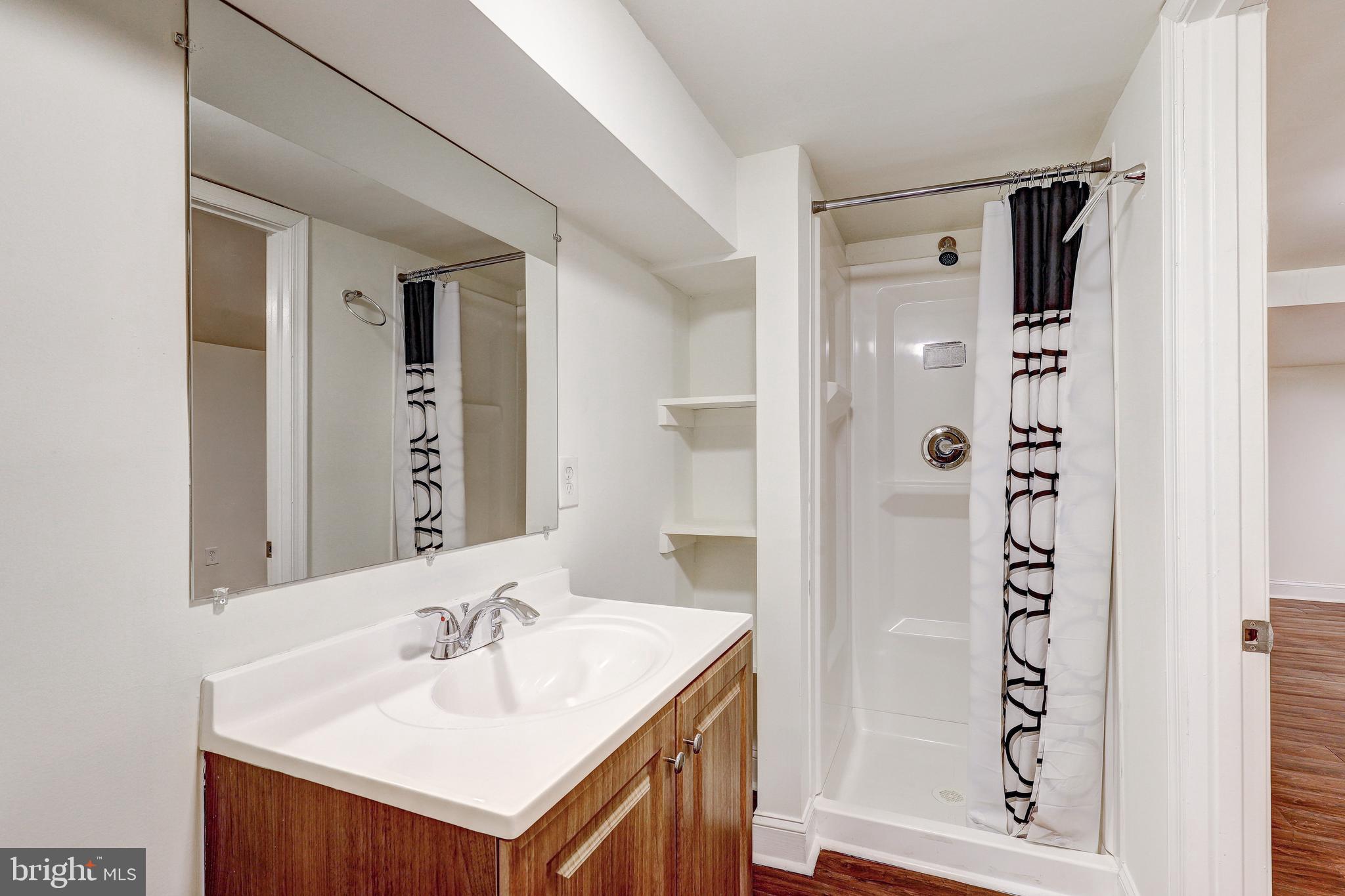 EVERGREEN LAWN - Residential