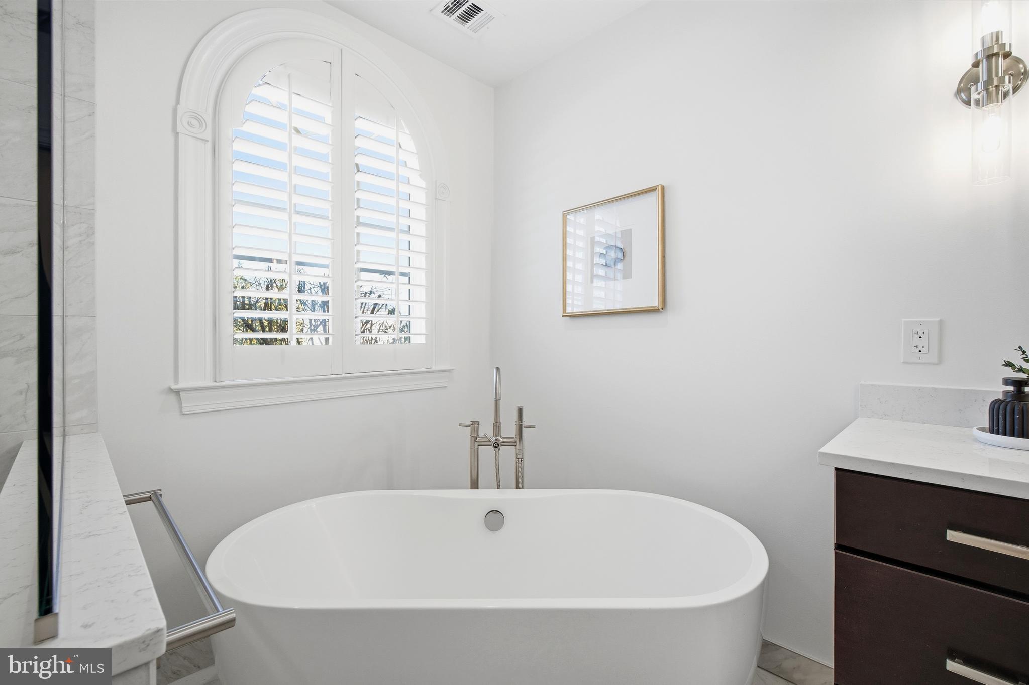 OCCOQUAN OVERLOOK - Residential