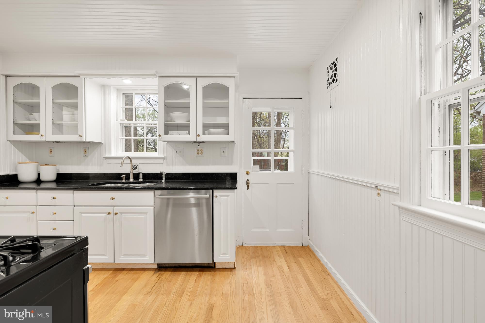 WOODSIDE PARK - Residential