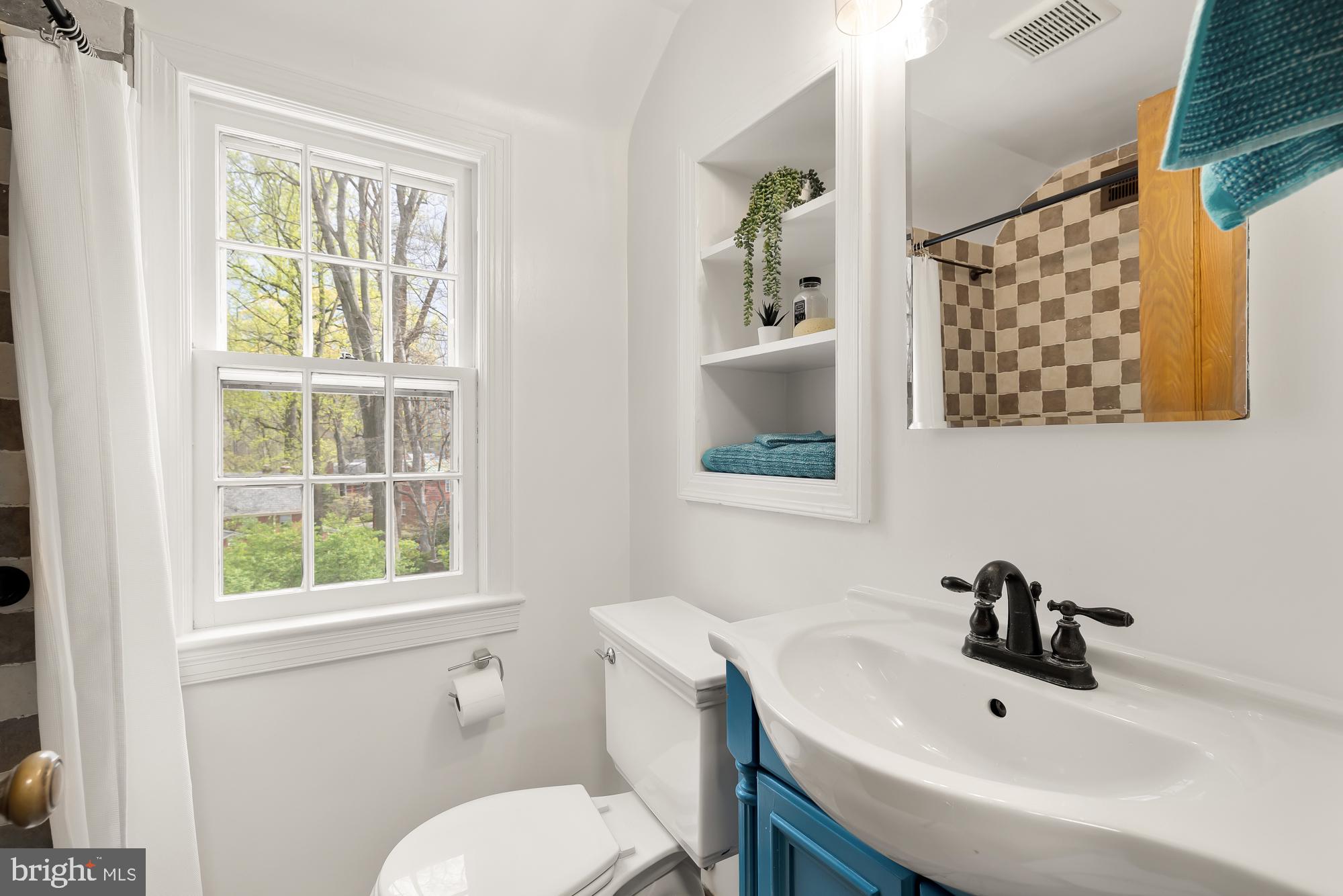 WOODSIDE PARK - Residential