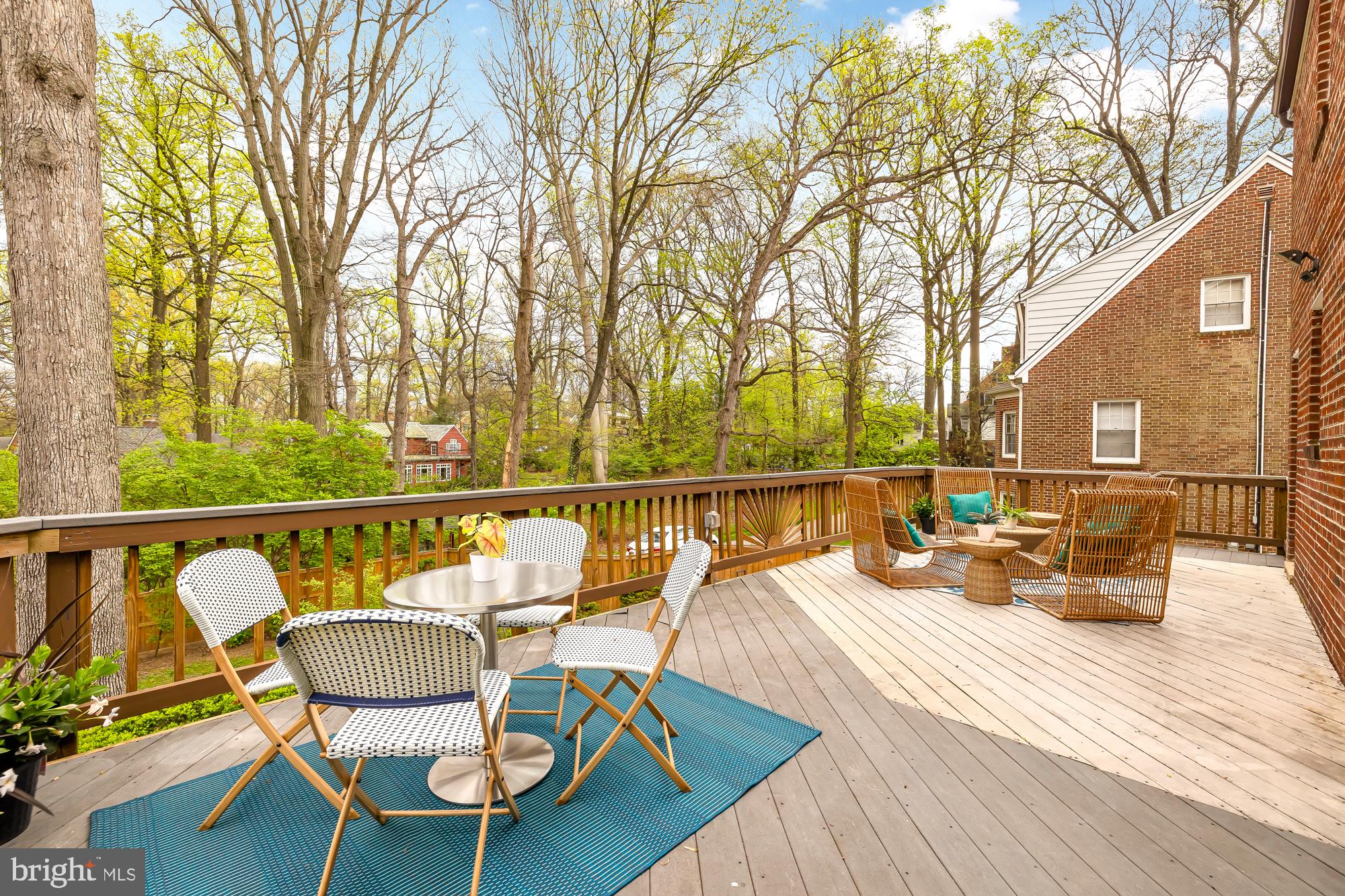 WOODSIDE PARK - Residential