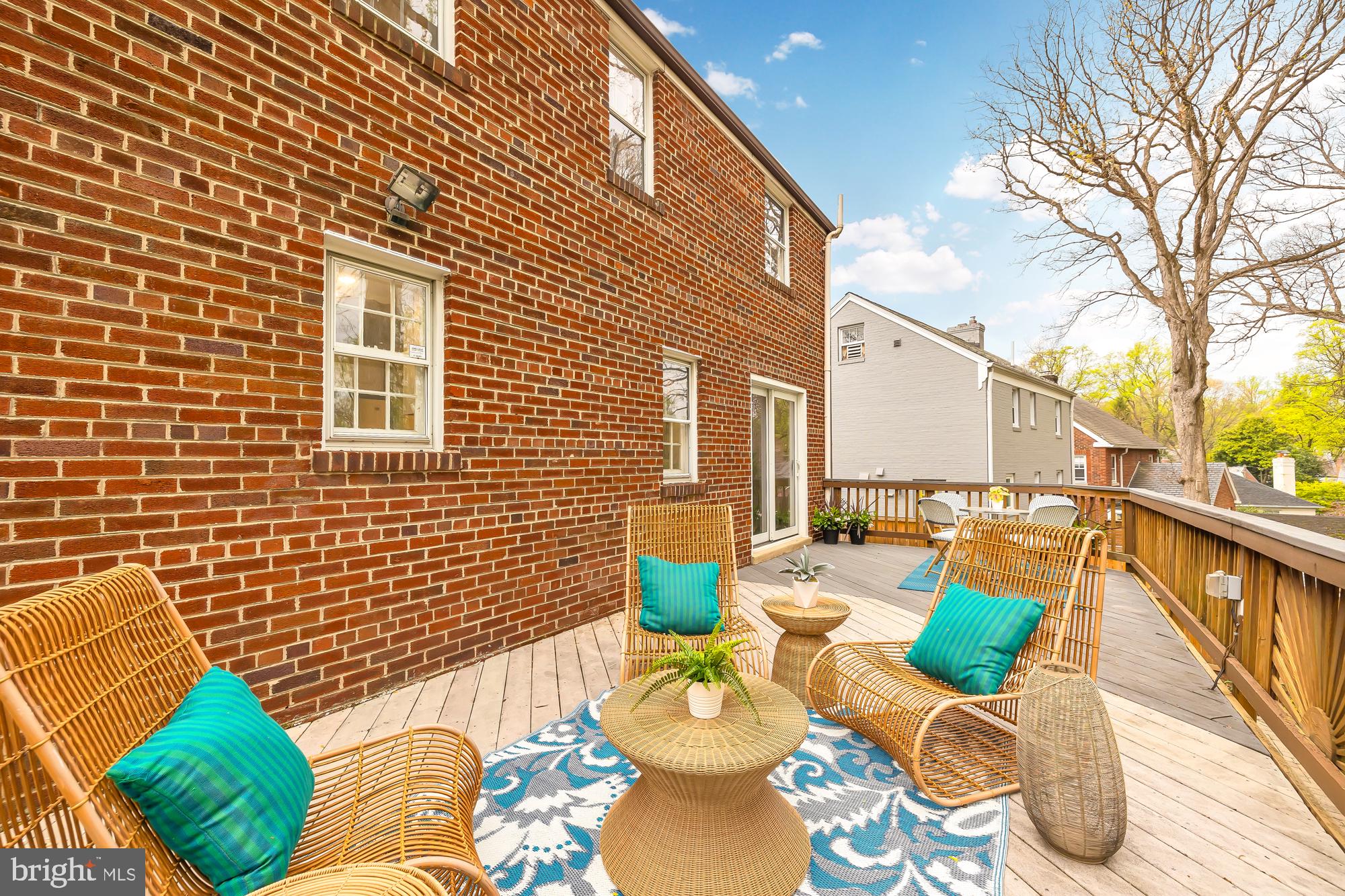 WOODSIDE PARK - Residential