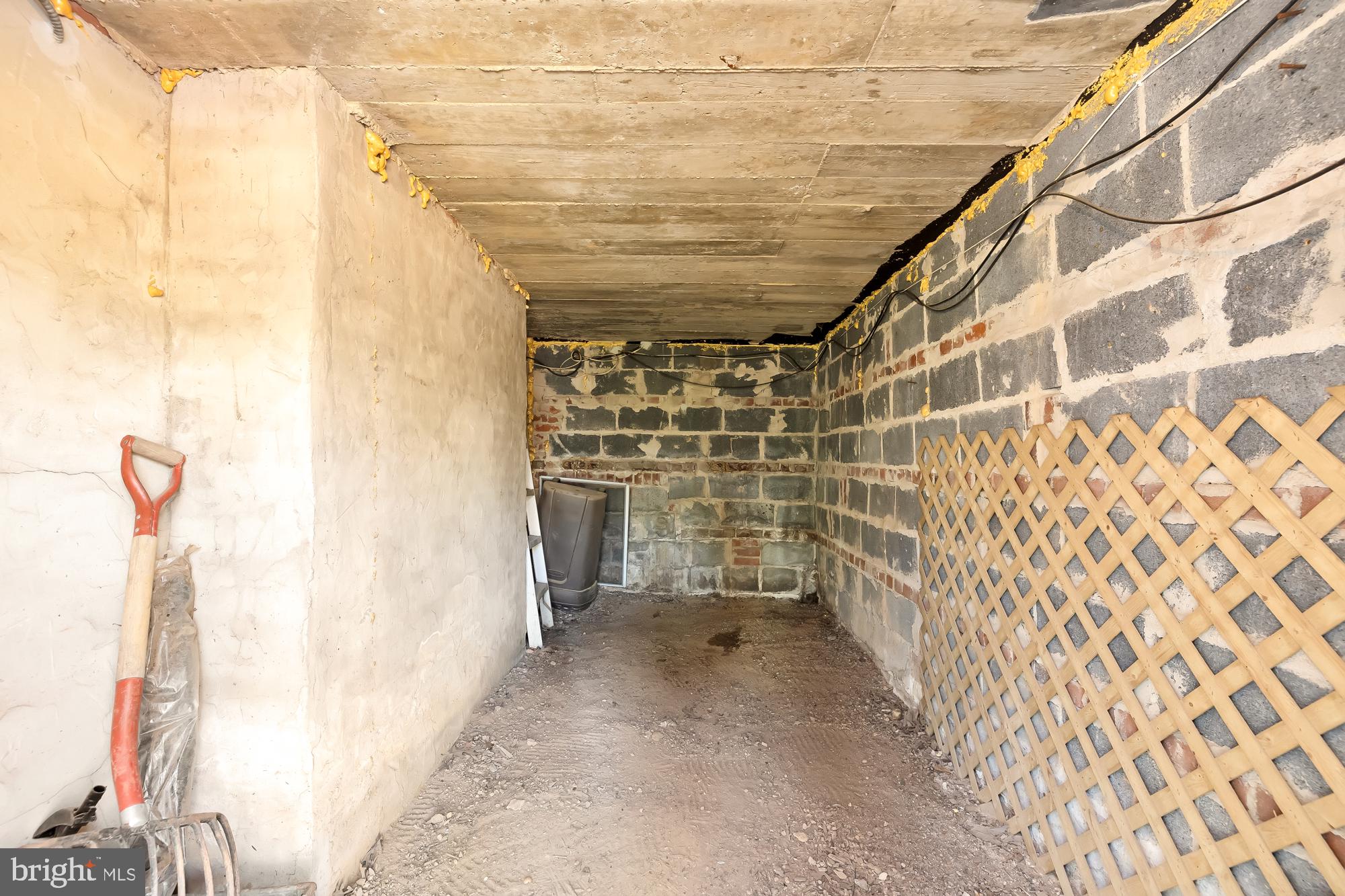 WOODSIDE PARK - Residential