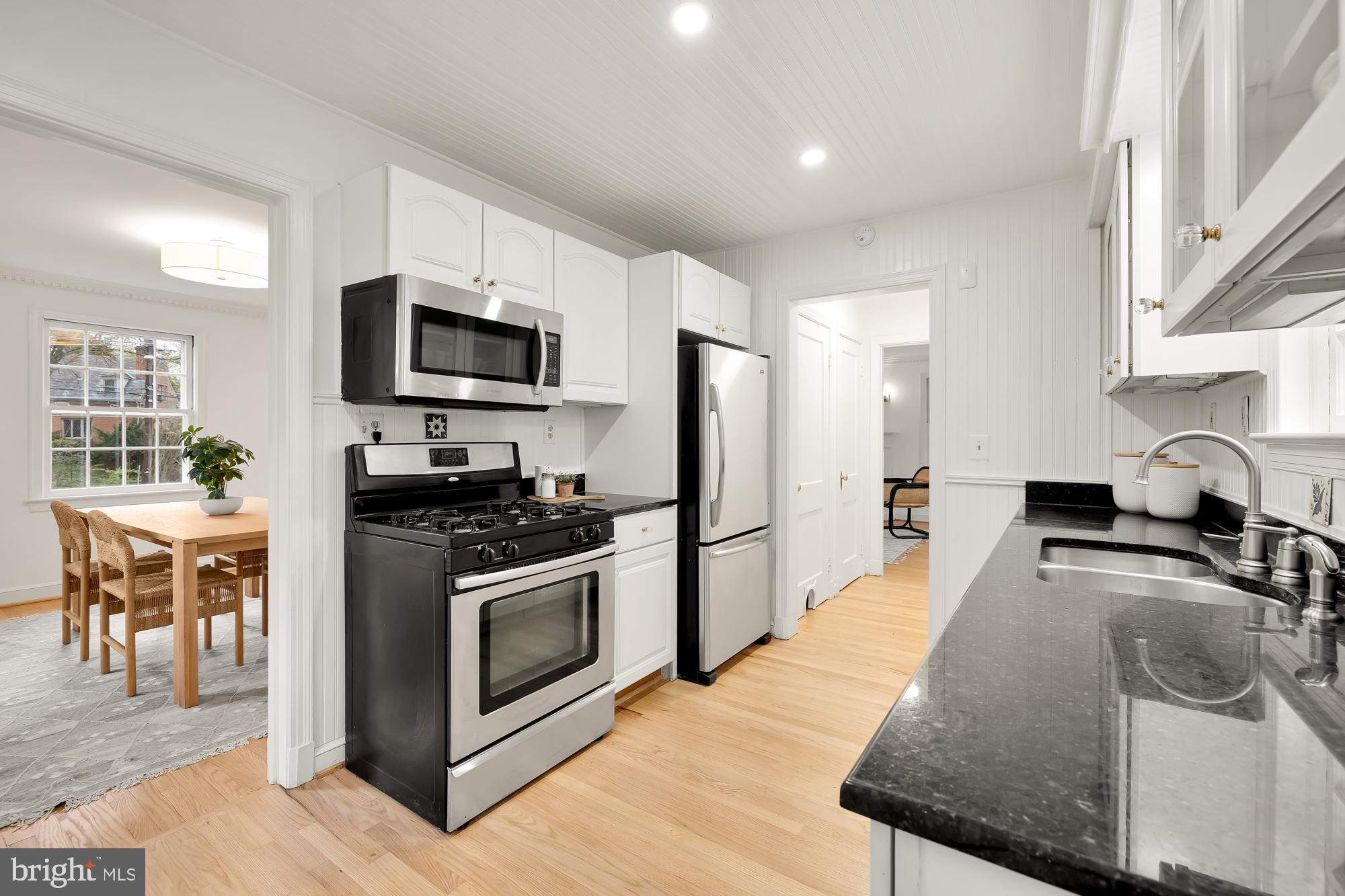 WOODSIDE PARK - Residential