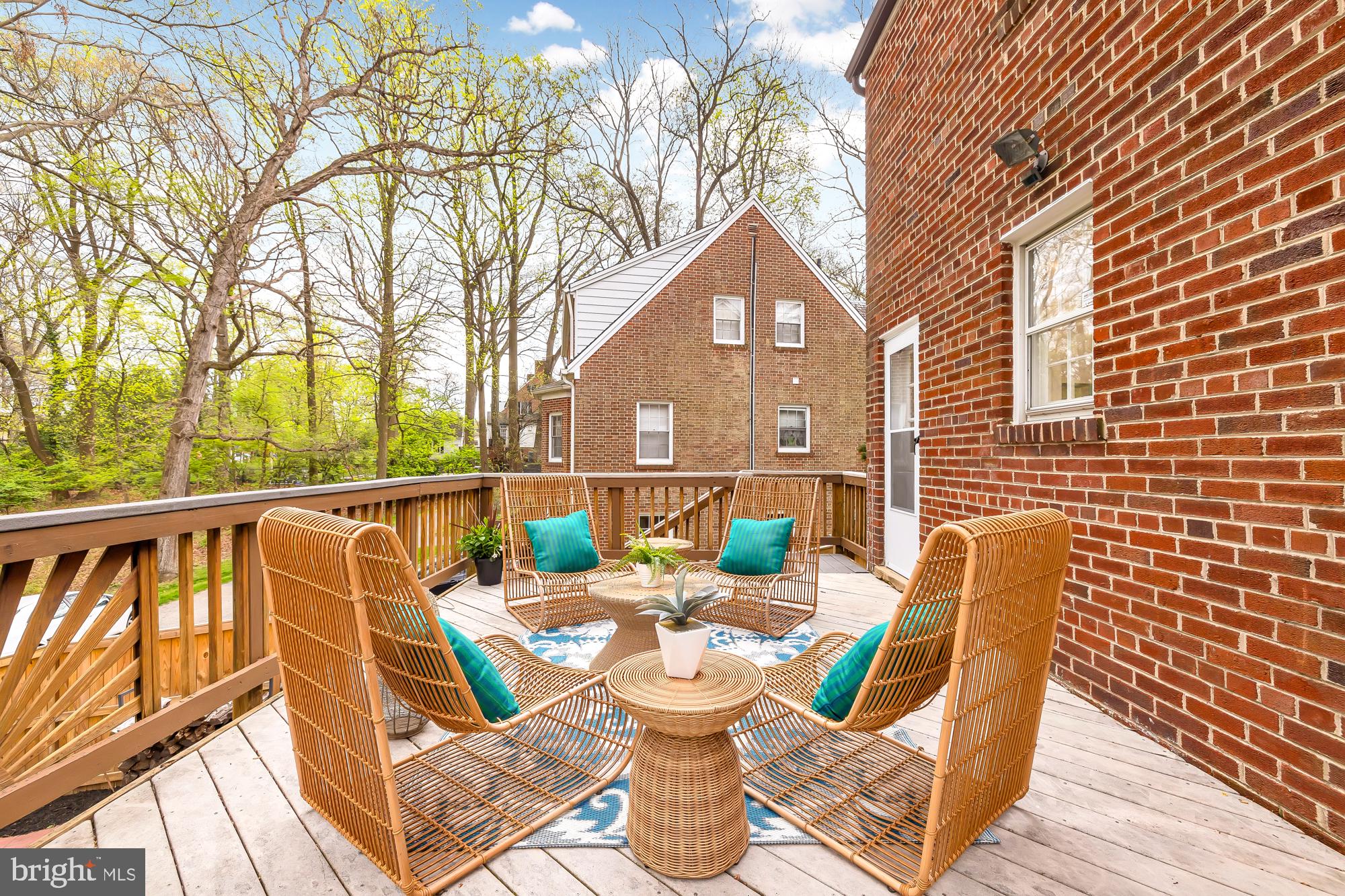 WOODSIDE PARK - Residential