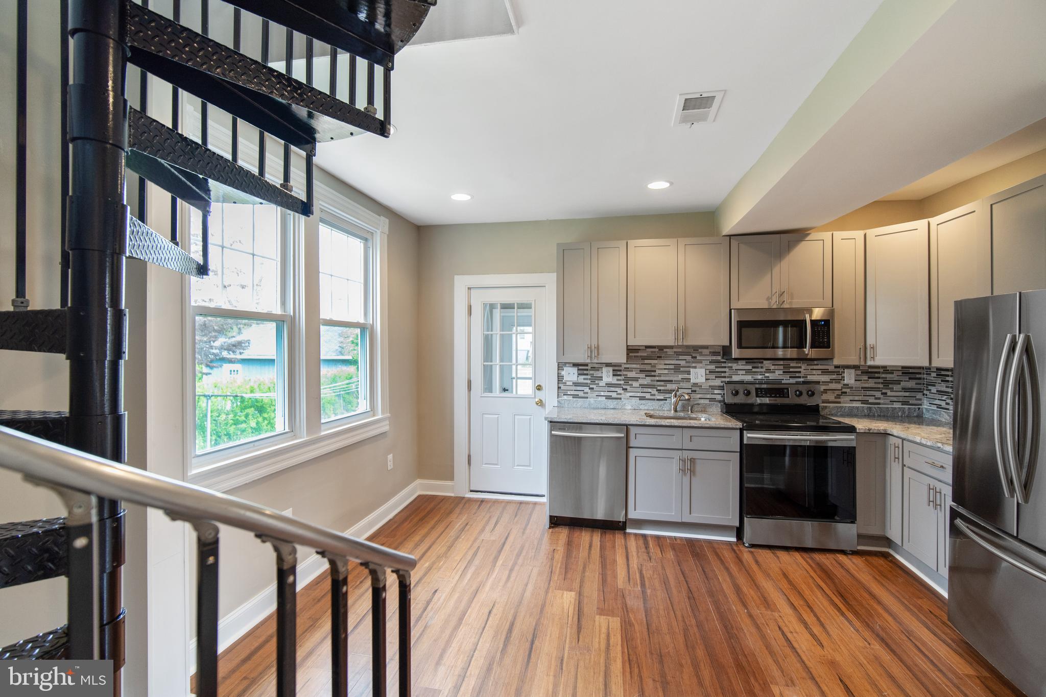 TAYLOR HEIGHTS - Residential