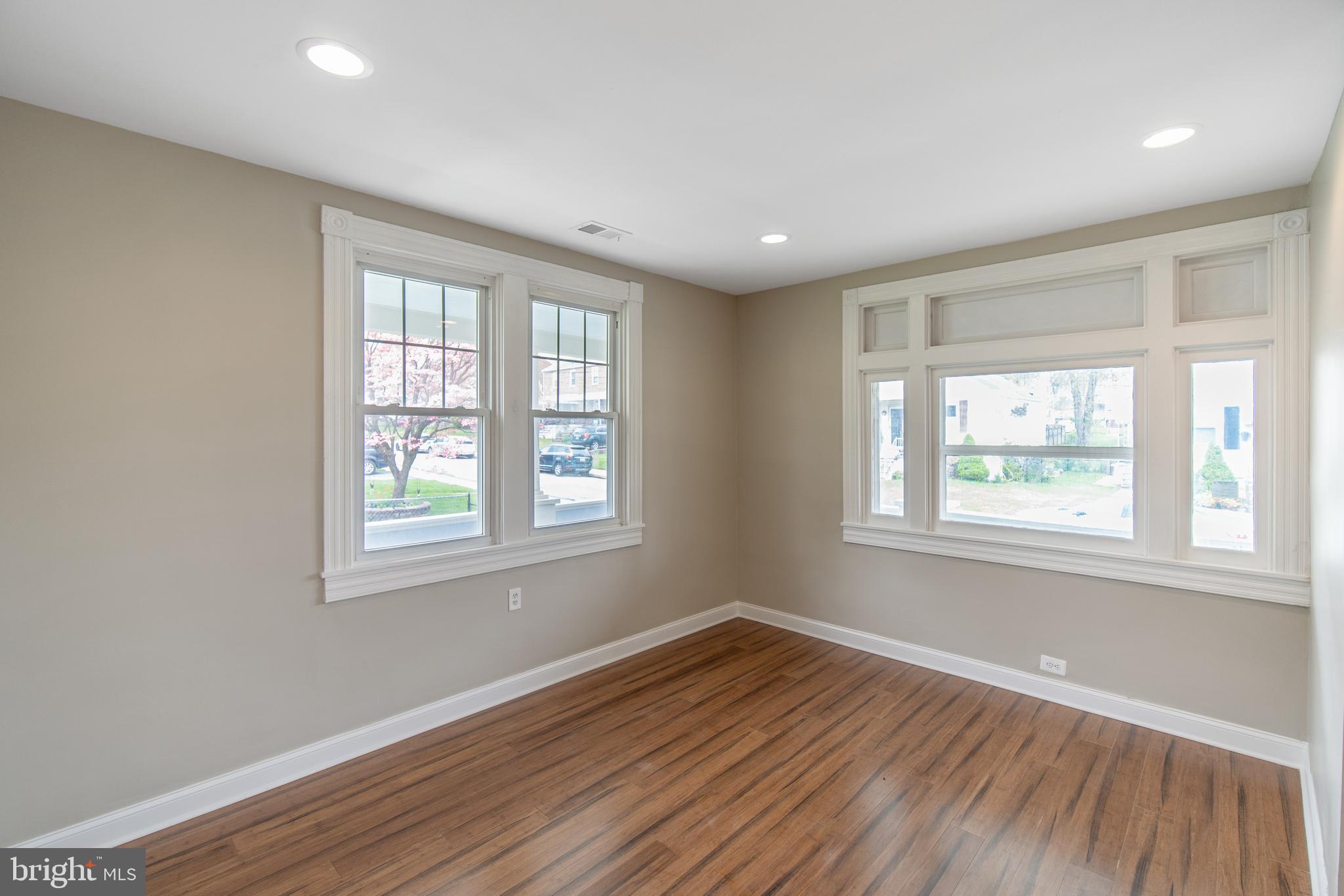 TAYLOR HEIGHTS - Residential