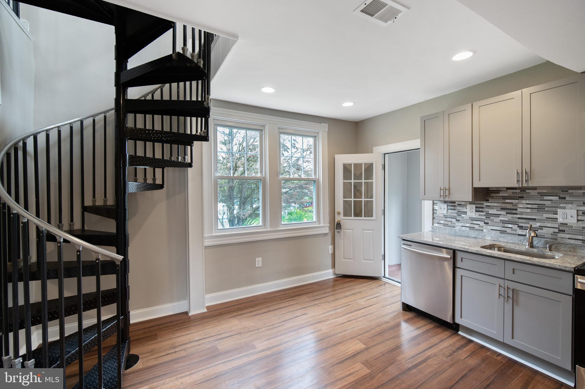 TAYLOR HEIGHTS - Residential