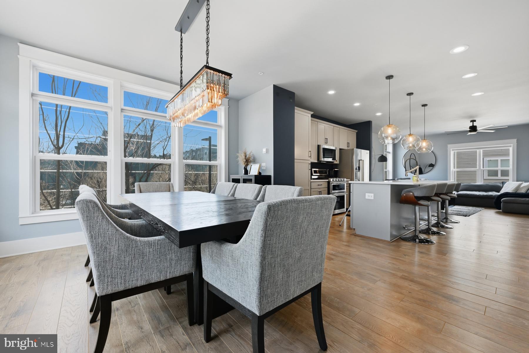 ADMIRALS SQUARE - Residential