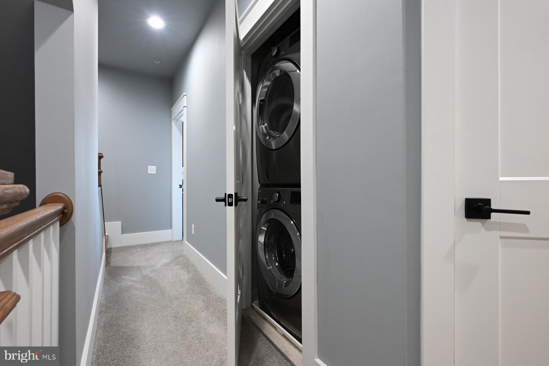 ADMIRALS SQUARE - Residential