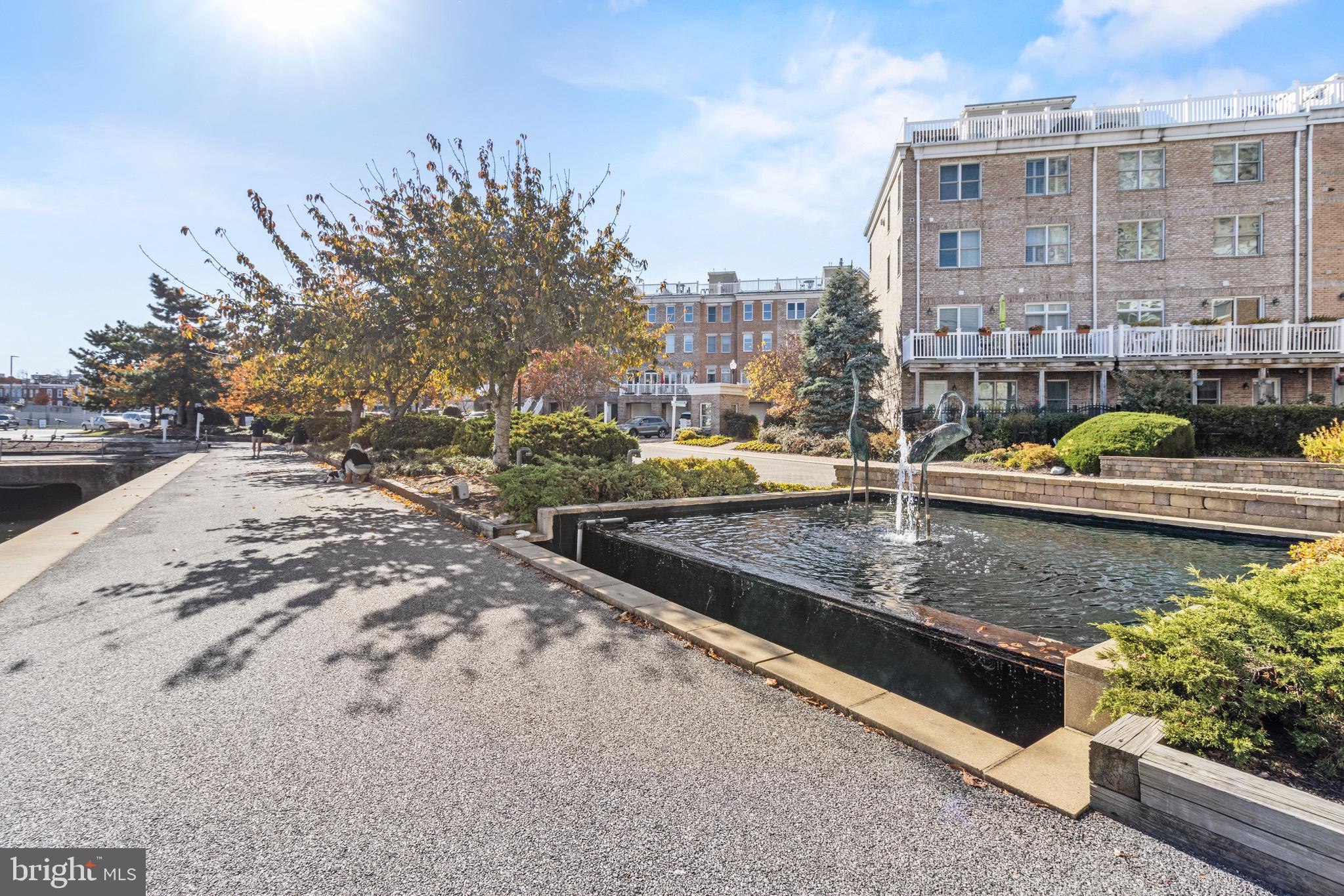 PIER HOMES AT HARBORVIEW - Residential