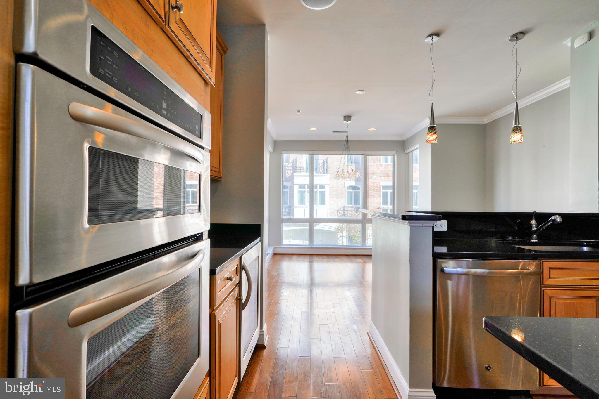 PIER HOMES AT HARBORVIEW - Residential