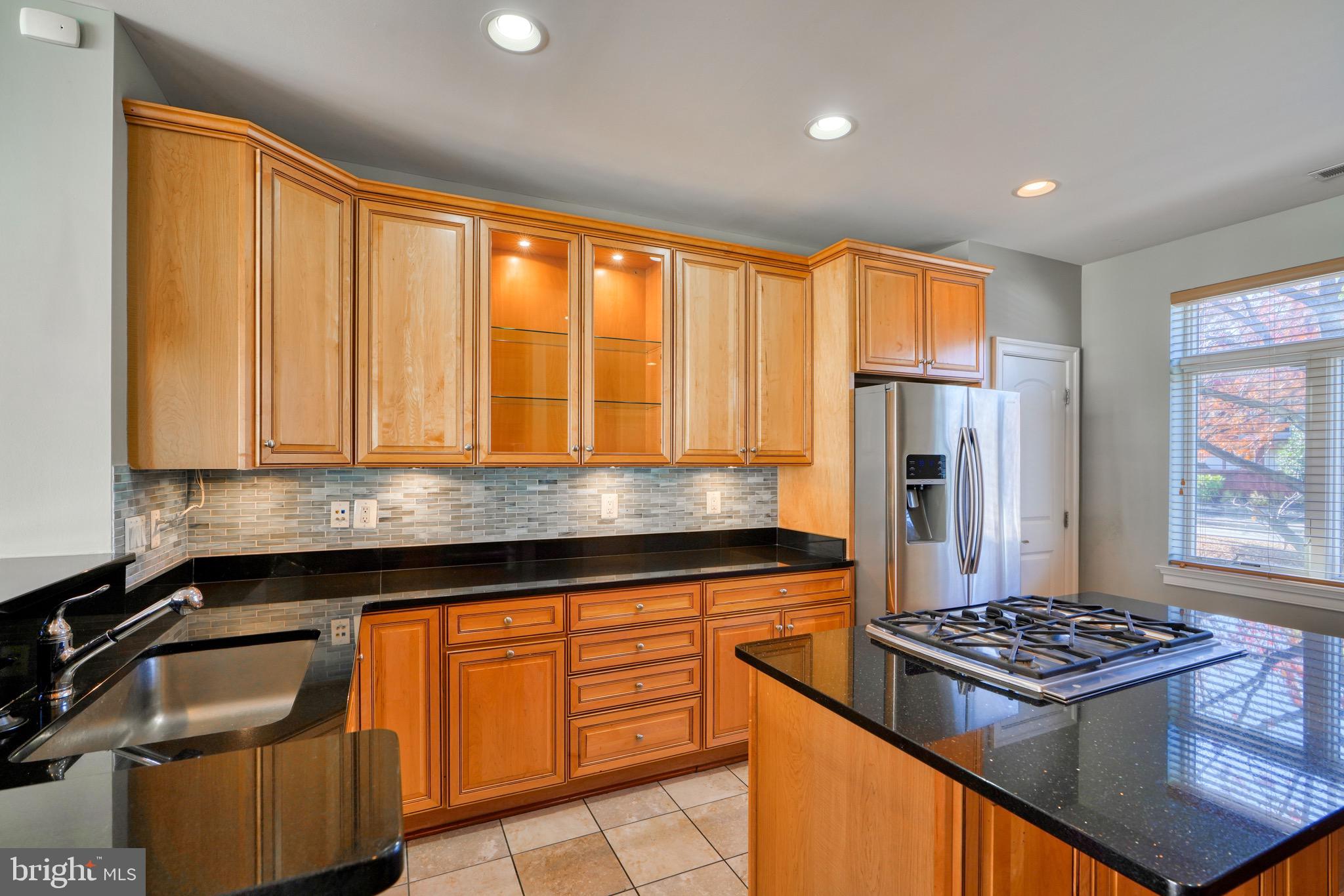 PIER HOMES AT HARBORVIEW - Residential