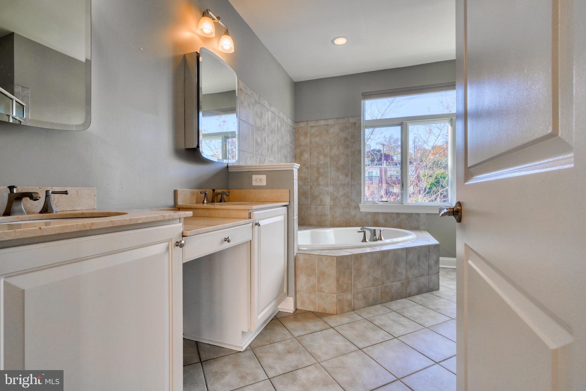 PIER HOMES AT HARBORVIEW - Residential