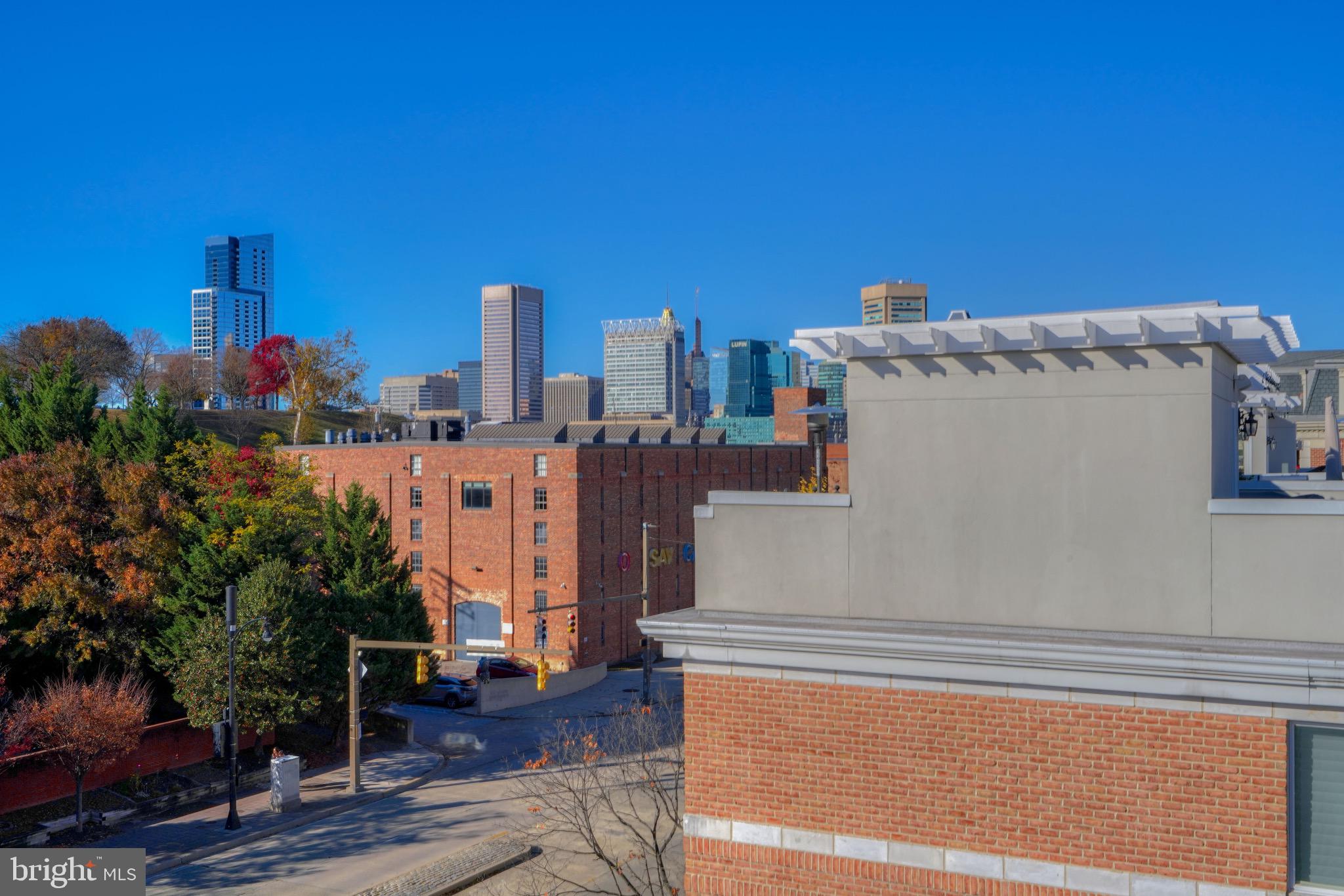 PIER HOMES AT HARBORVIEW - Residential