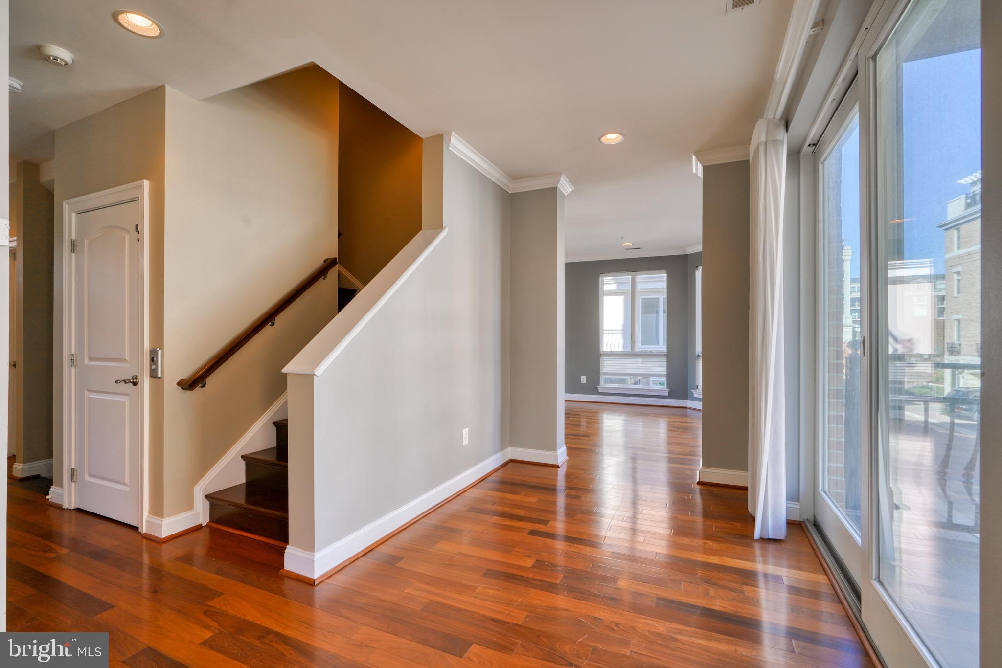 PIER HOMES AT HARBORVIEW - Residential