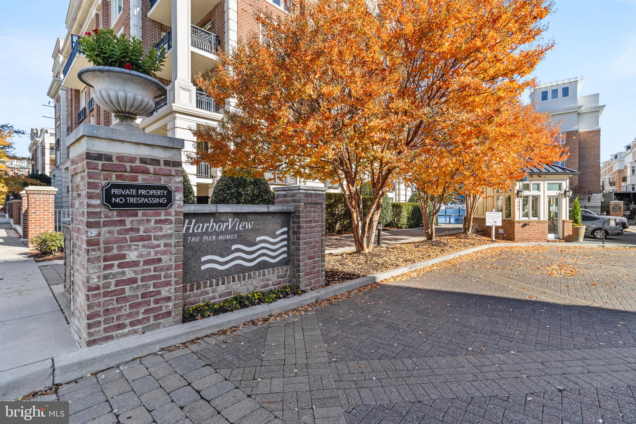 PIER HOMES AT HARBORVIEW - Residential