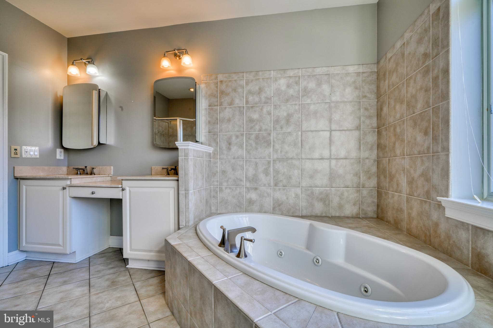 PIER HOMES AT HARBORVIEW - Residential