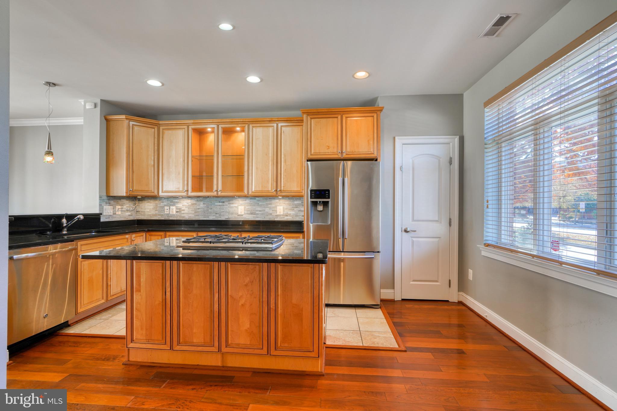 PIER HOMES AT HARBORVIEW - Residential