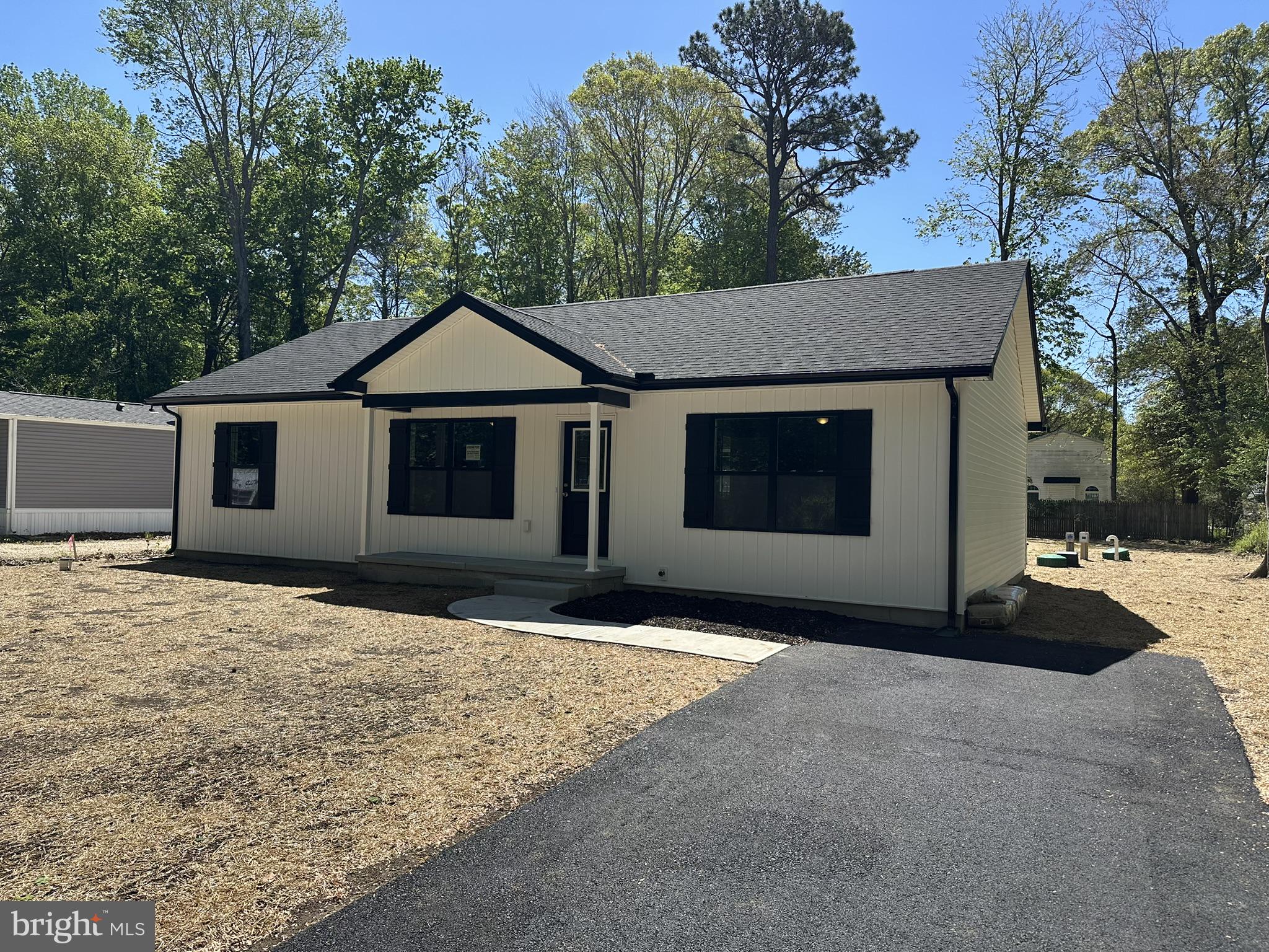 SHERWOOD ACRES - Residential
