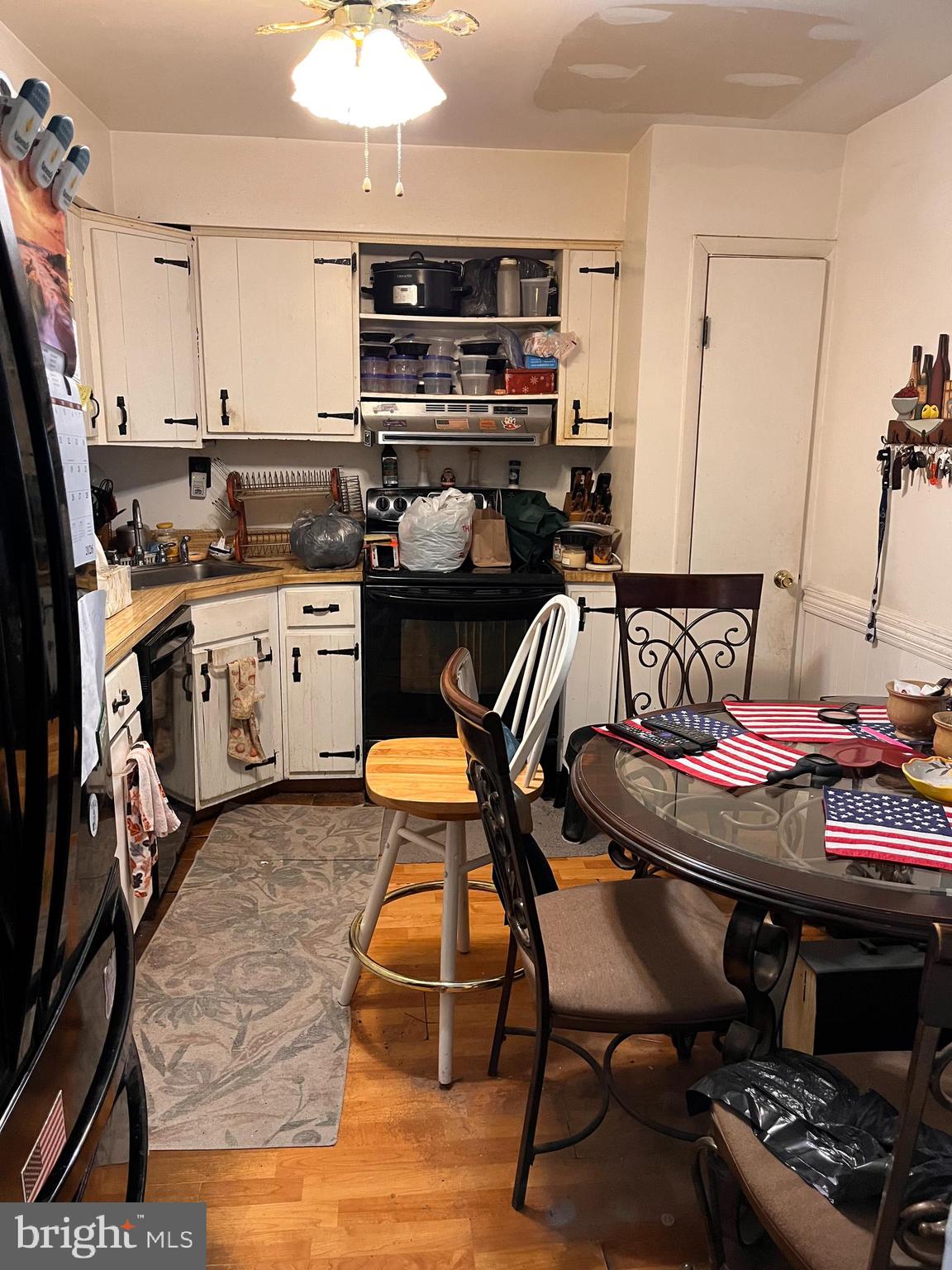 44 TOWNVIEW DRIVE H-44