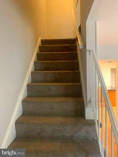 HERITAGE HILL CONDO - Residential Lease