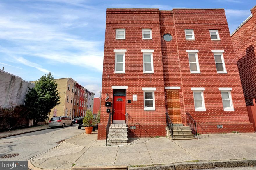 Beautifully Renovated 2 bedroom apartment.   Open the door and you'll be greeted with a beautiful vaulted ceiling with sitting area  and open concept kitchen area. Coin operated laundry onsite available for use.  Nicely maintained fully fenced court yard area for just relaxing after a long day.  Convenient to public transportation, downtown, shopping and more. 

File application through Rent Spree Link.

No Illegal drugs, No Pets, No Smoking.