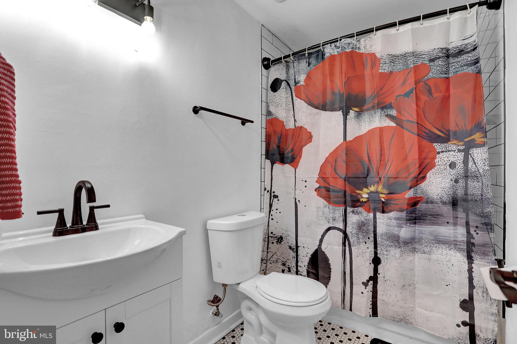 UNION SQUARE - Residential Lease