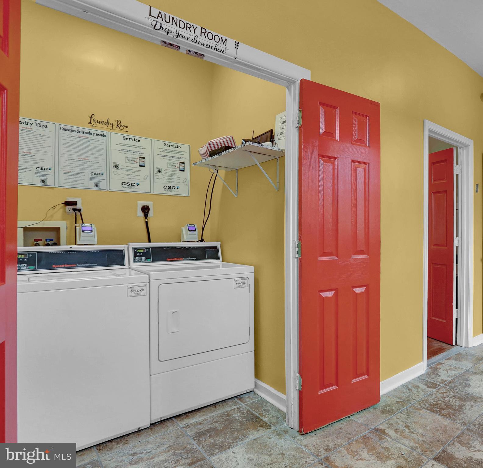 UNION SQUARE - Residential Lease