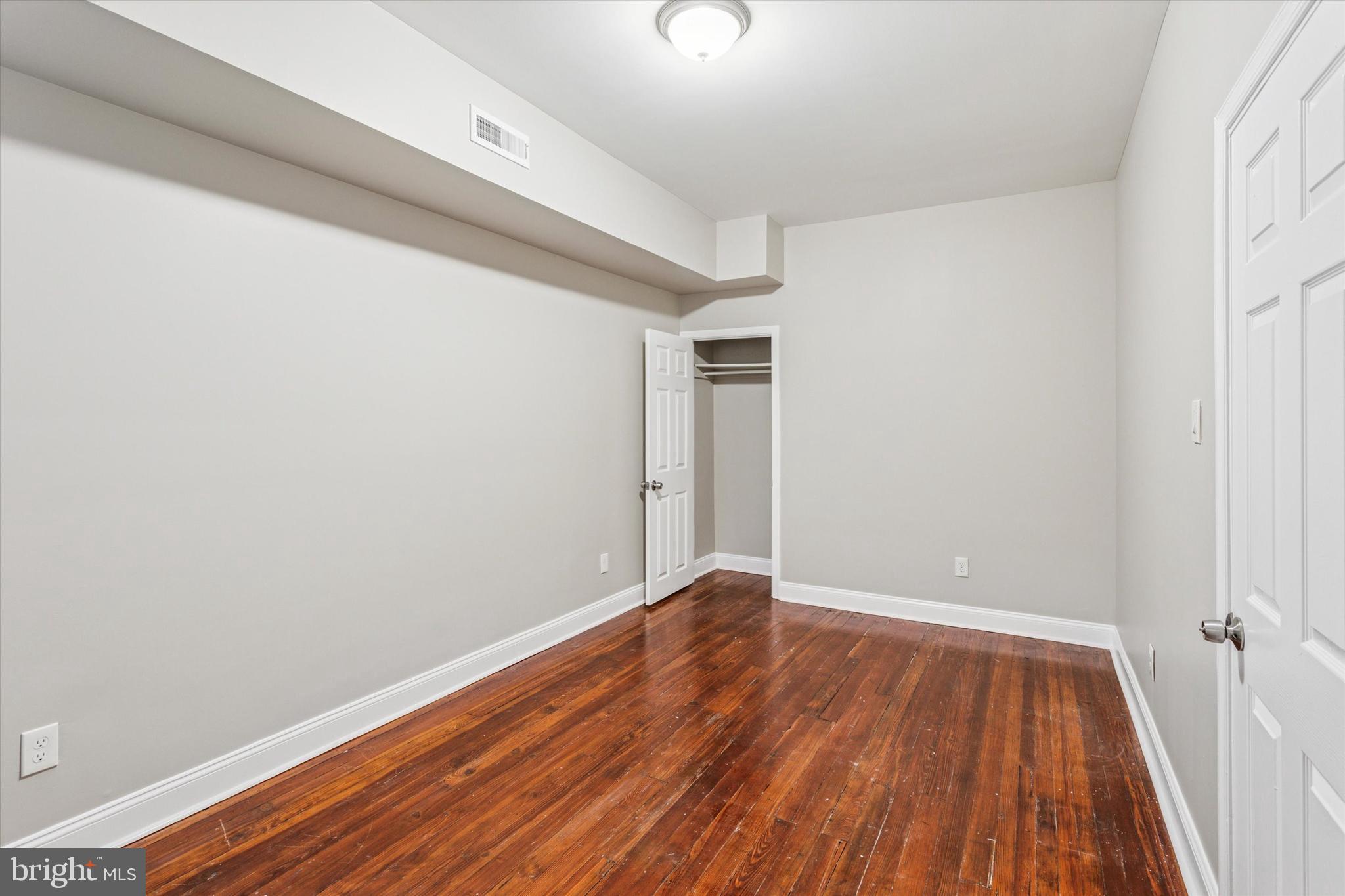 FRANKFORD - Residential