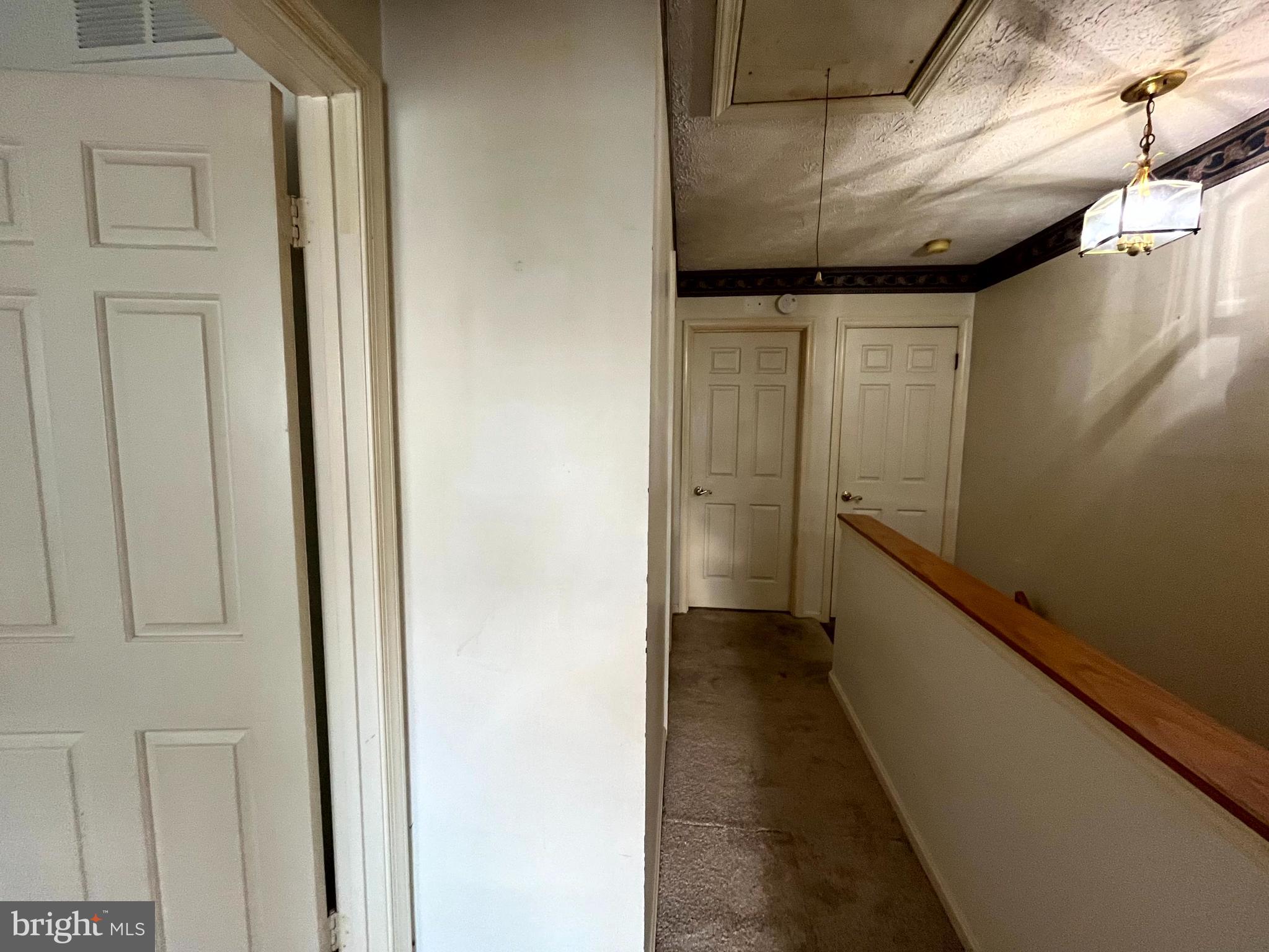 RIVERSIDE - Residential