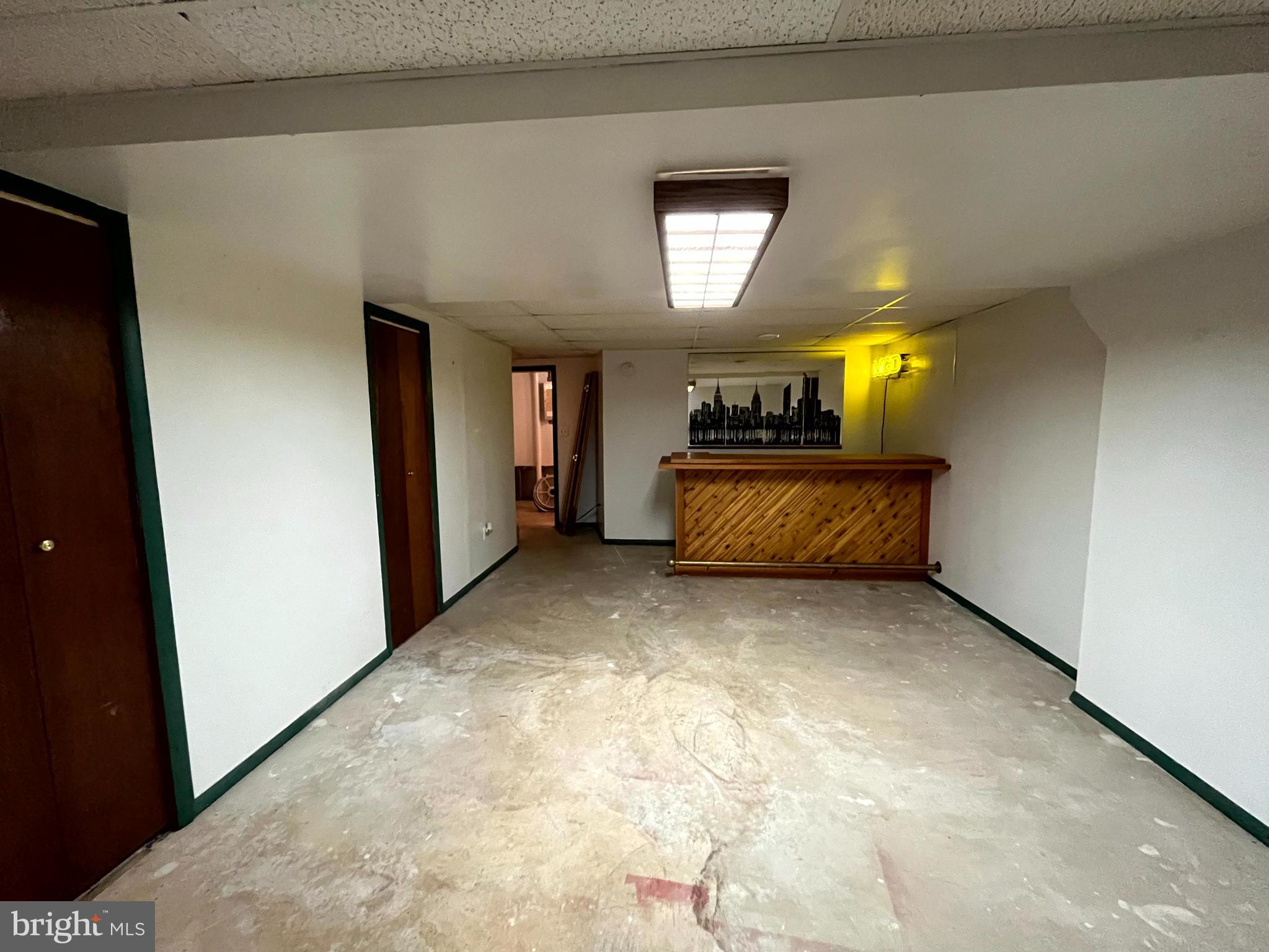 RIVERSIDE - Residential