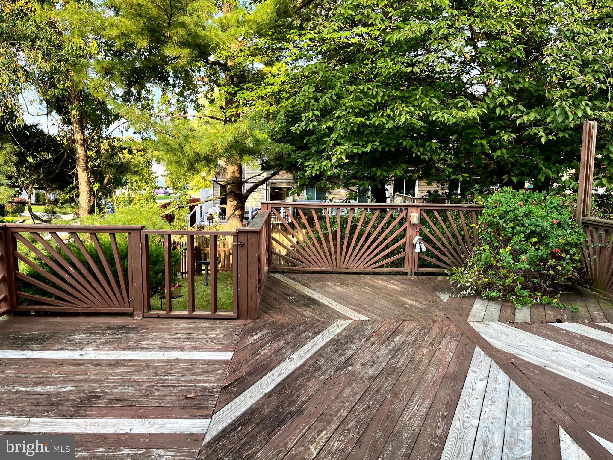 RIVERSIDE - Residential