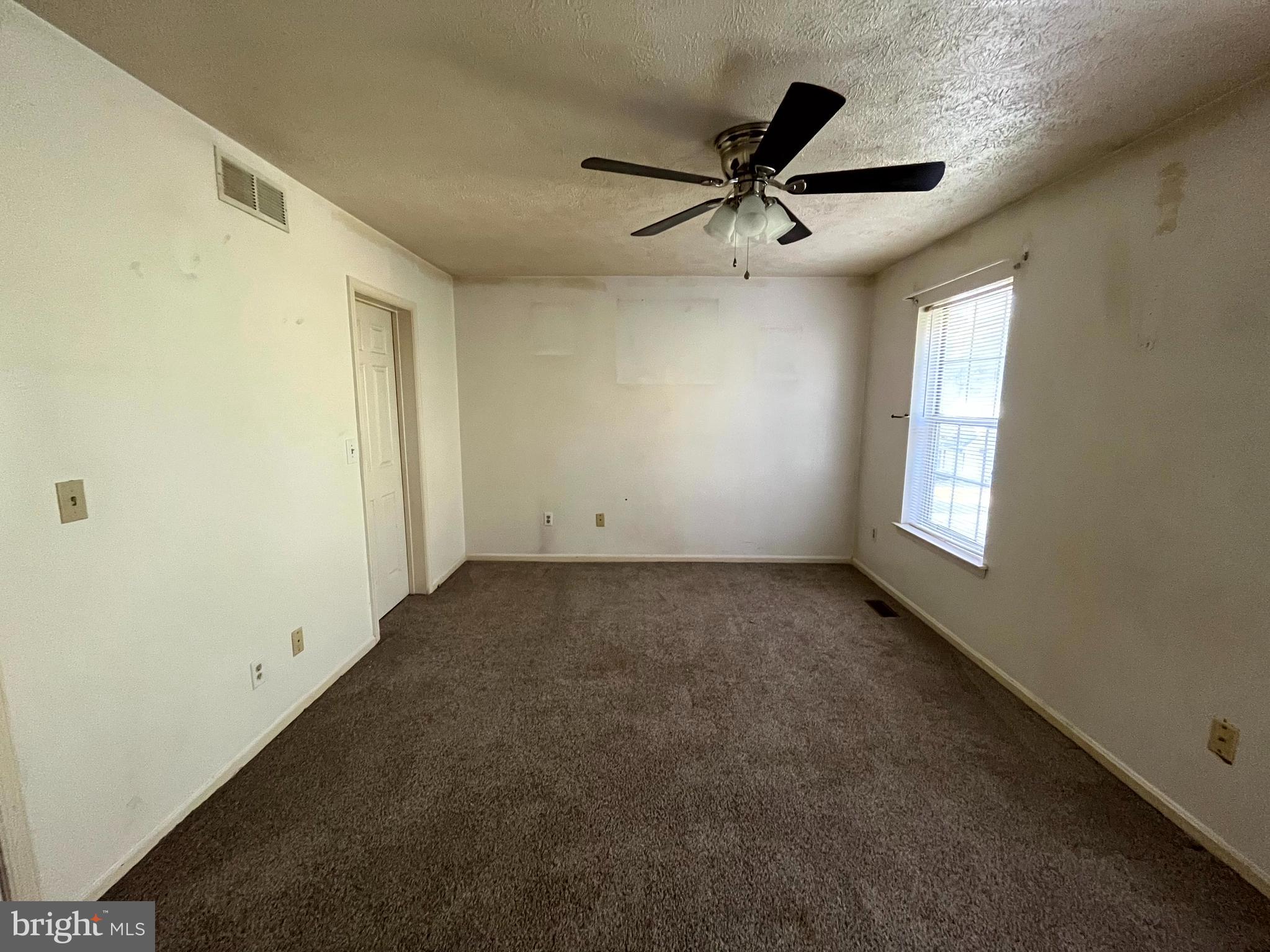 RIVERSIDE - Residential