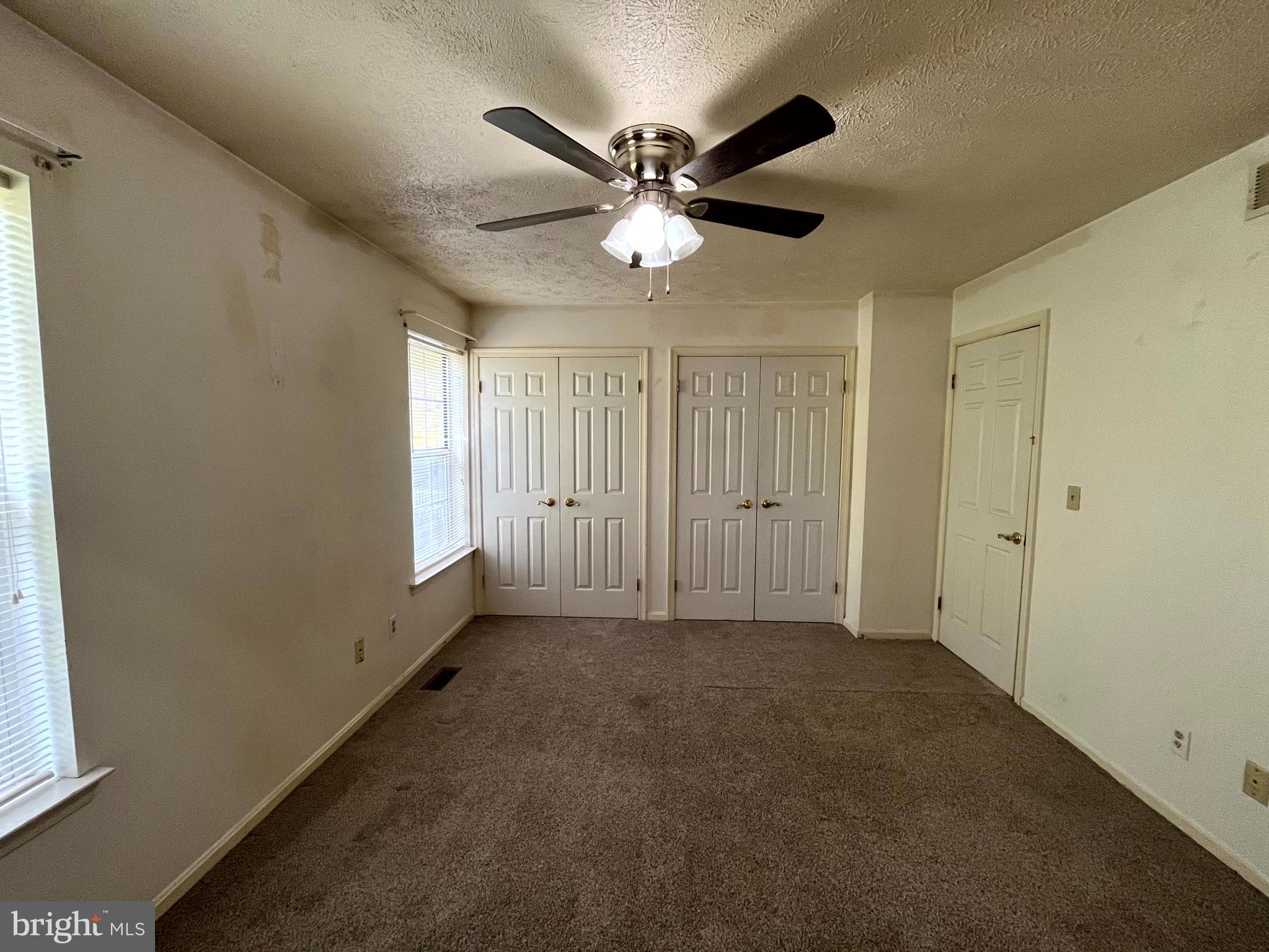 RIVERSIDE - Residential