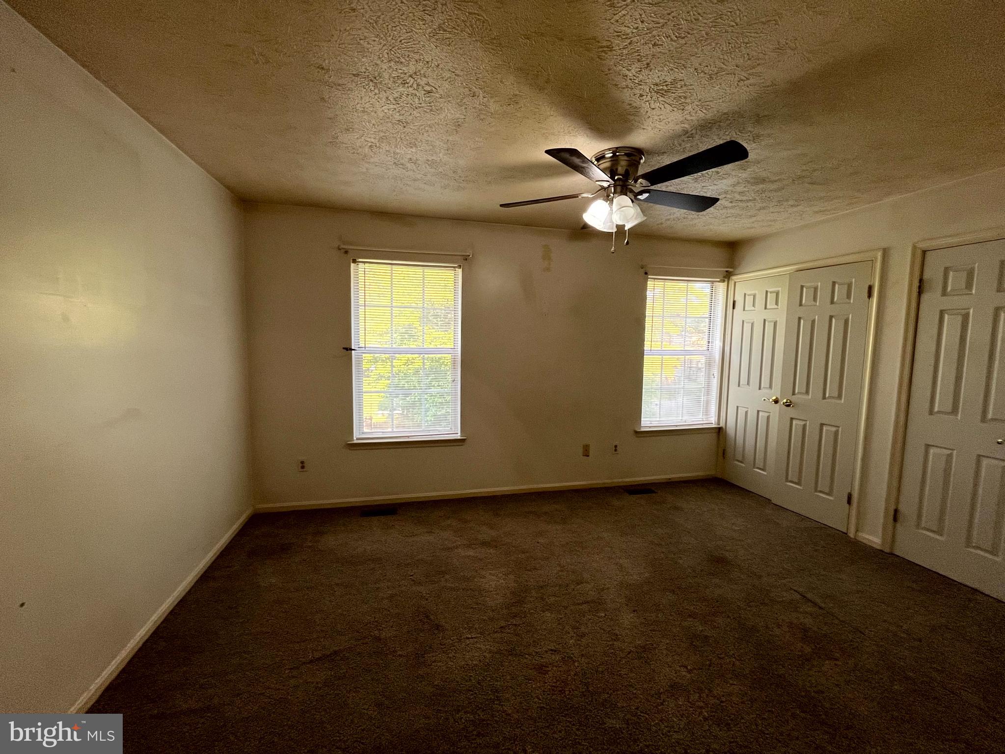 RIVERSIDE - Residential