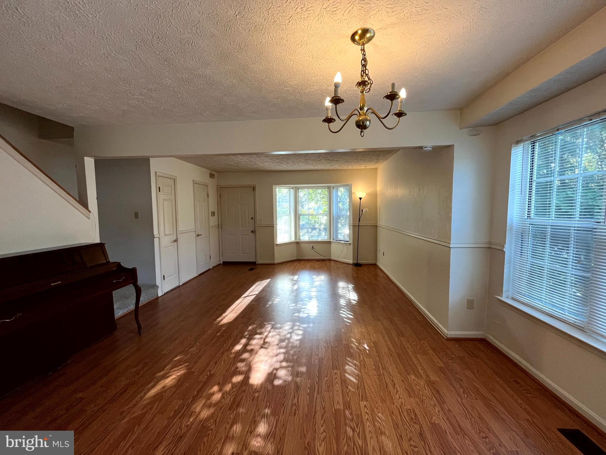 RIVERSIDE - Residential