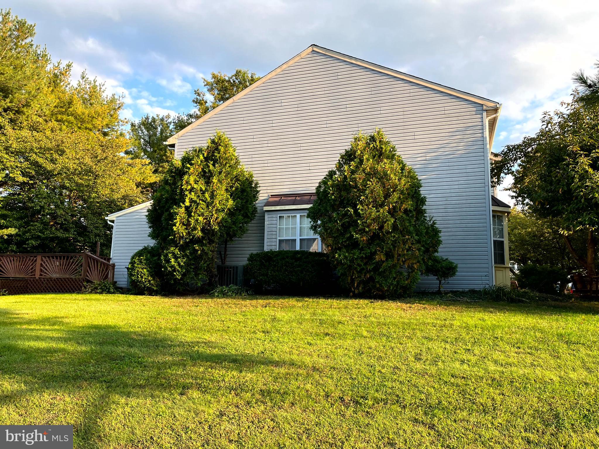 RIVERSIDE - Residential