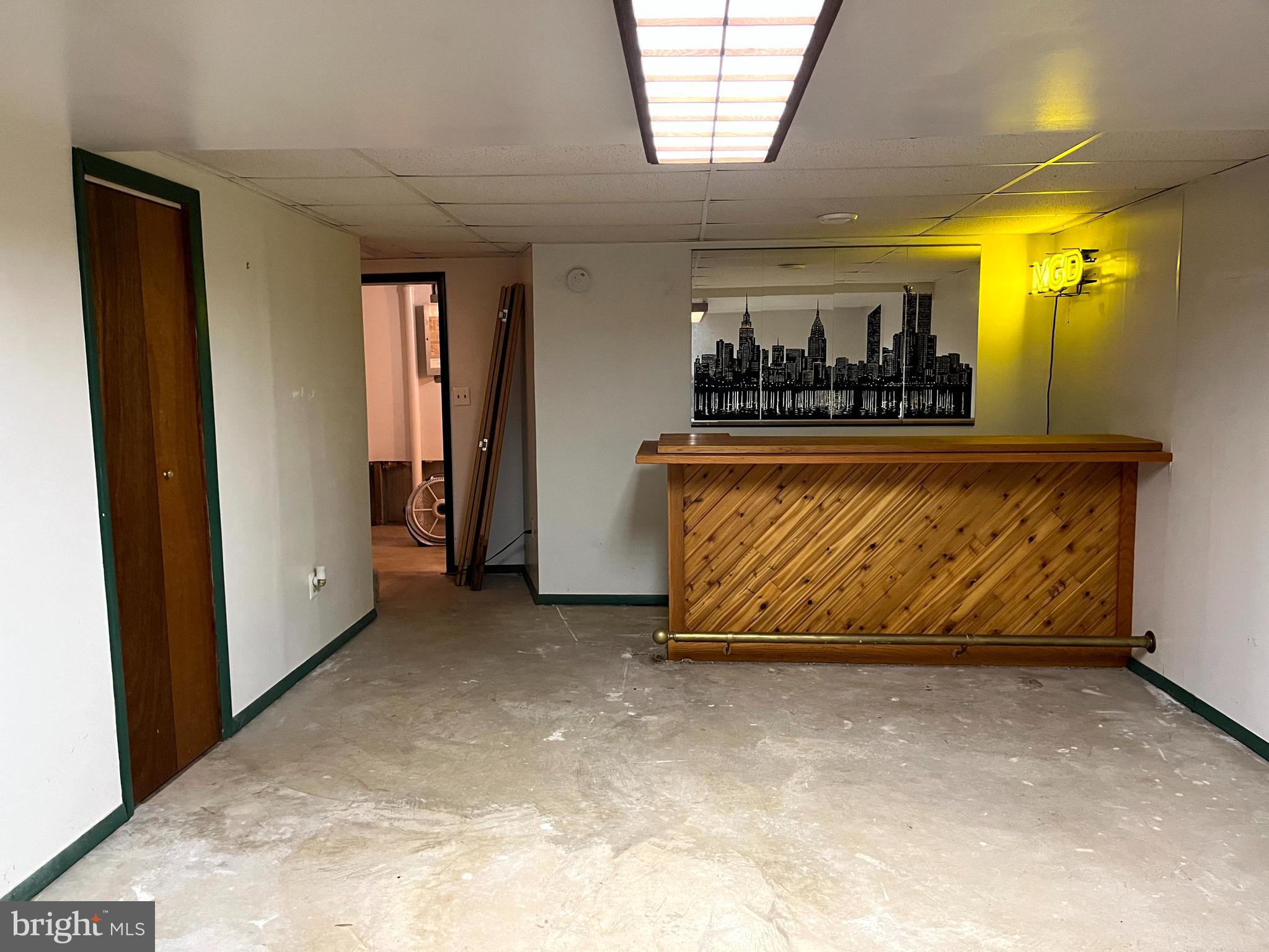 RIVERSIDE - Residential