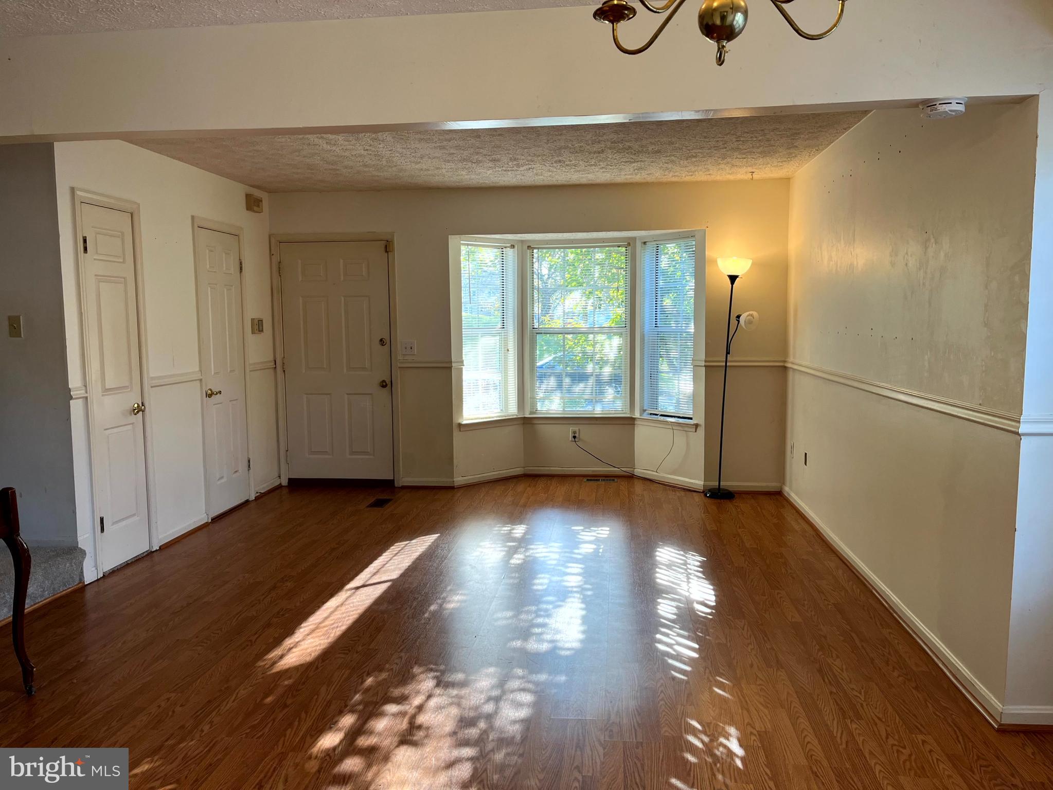 RIVERSIDE - Residential