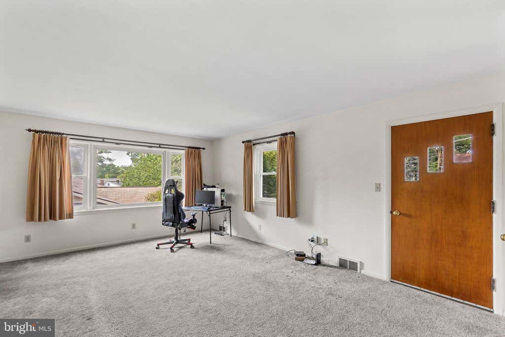 Photo of 318 Diller Drive, AKRON, PA 17501 (MLS # PALA2094136)