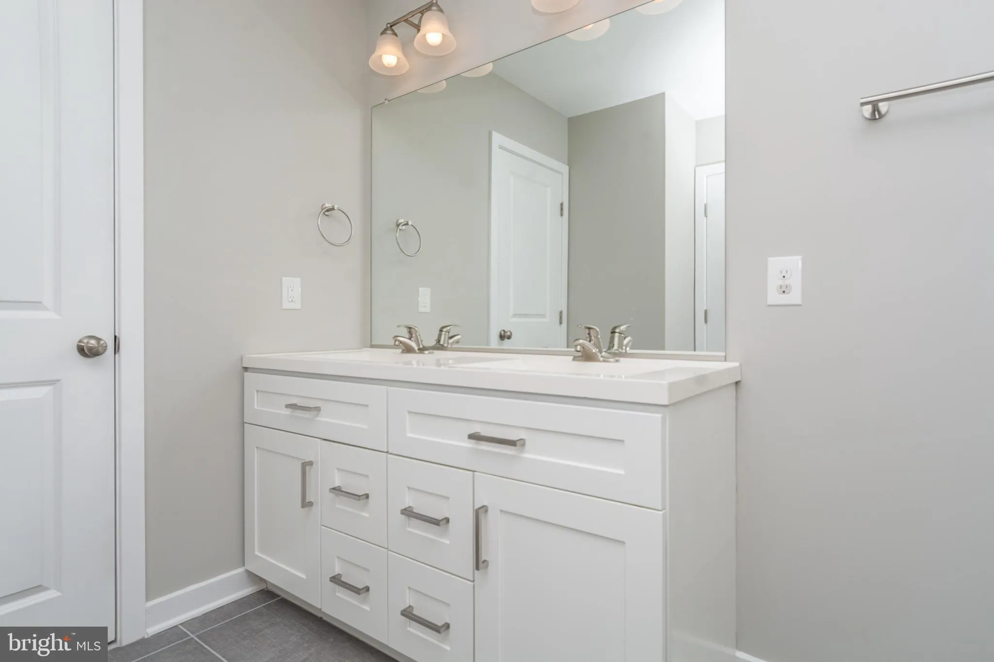 Baltimore, Maryland 21201, United States, 3 Bedrooms Bedrooms, ,3 BathroomsBathrooms,Residential,Active,18271