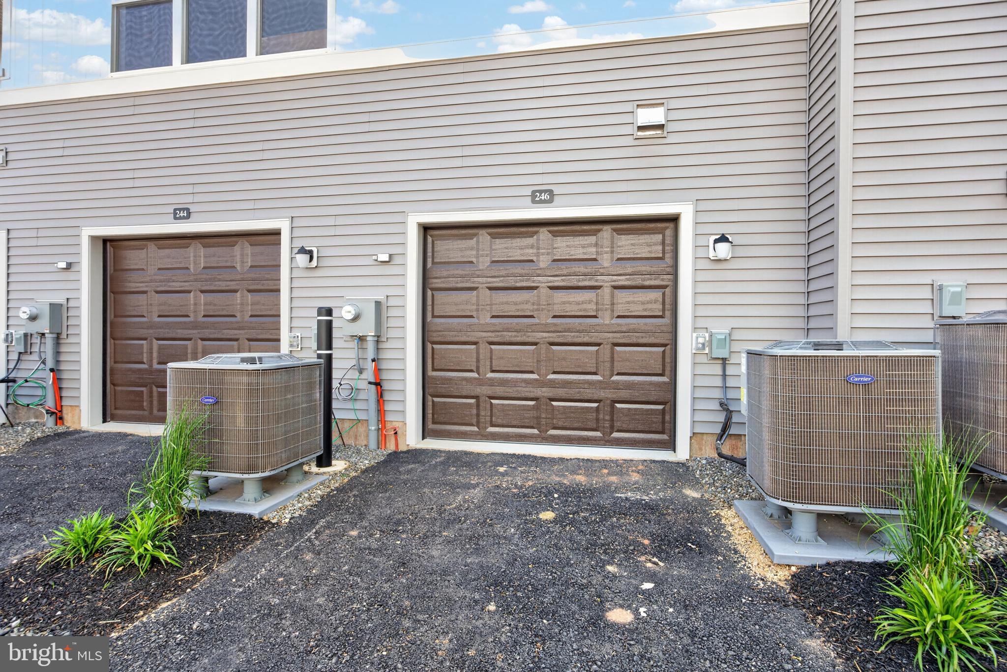1883 ARBOR PLACE DRIVE 64C