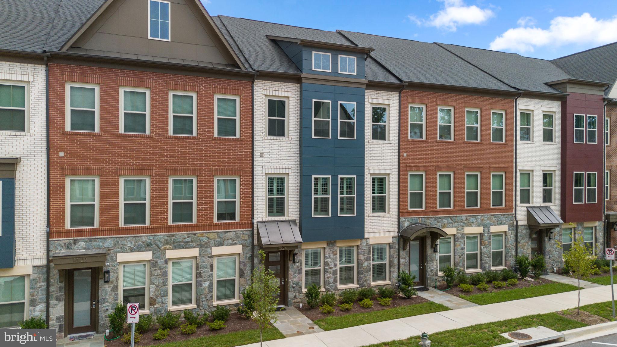 THE GROVE - Residential Lease